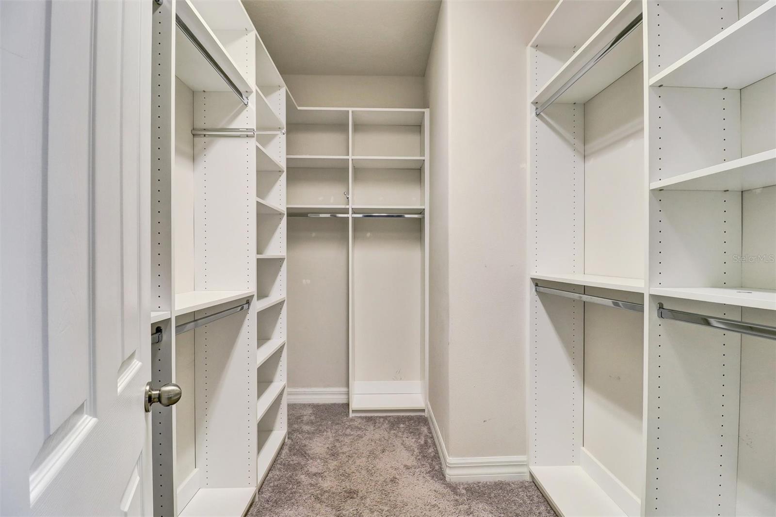 RANDAL PARK - PHASE 5 89/66 LOT 518 - Residential