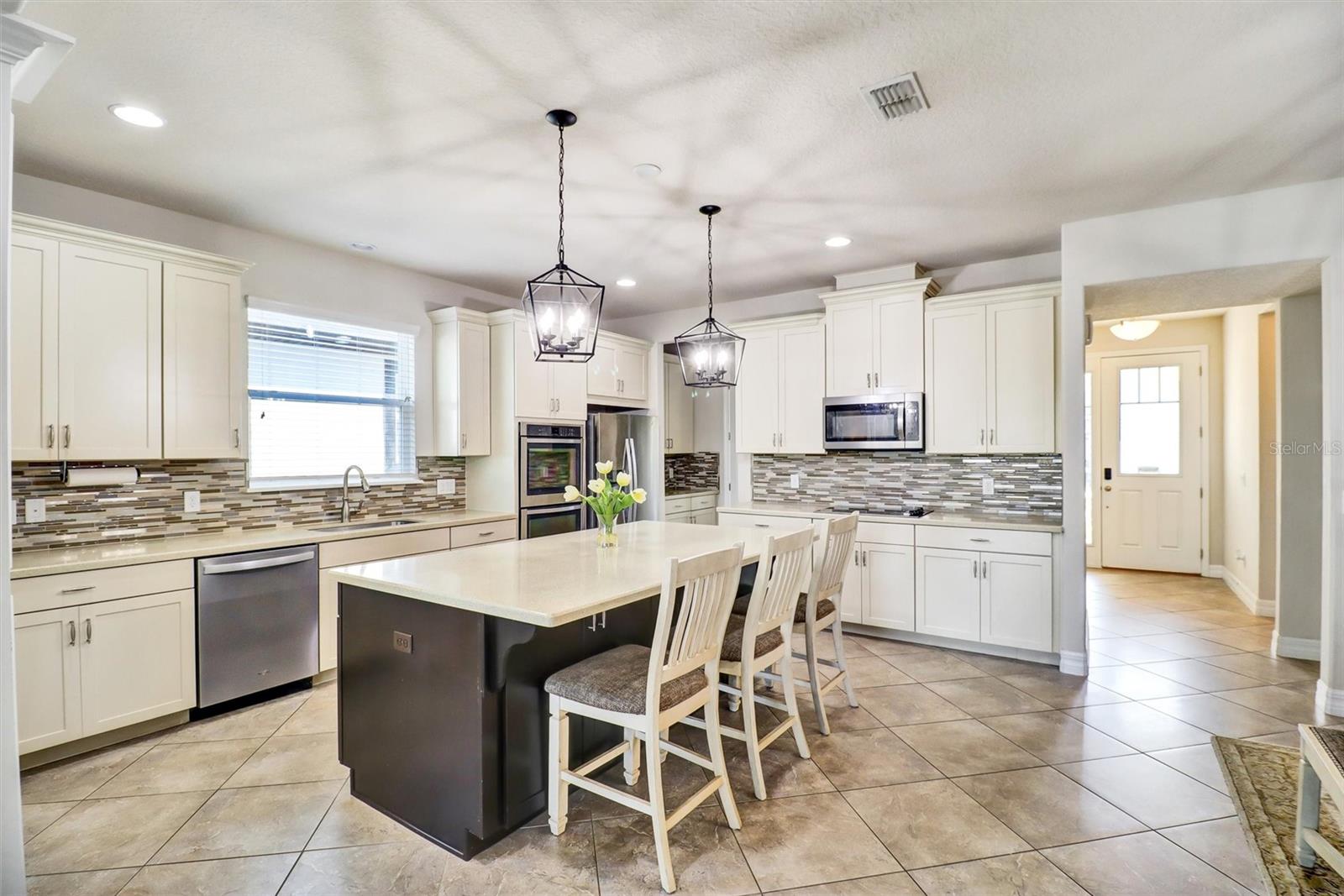 RANDAL PARK - PHASE 5 89/66 LOT 518 - Residential