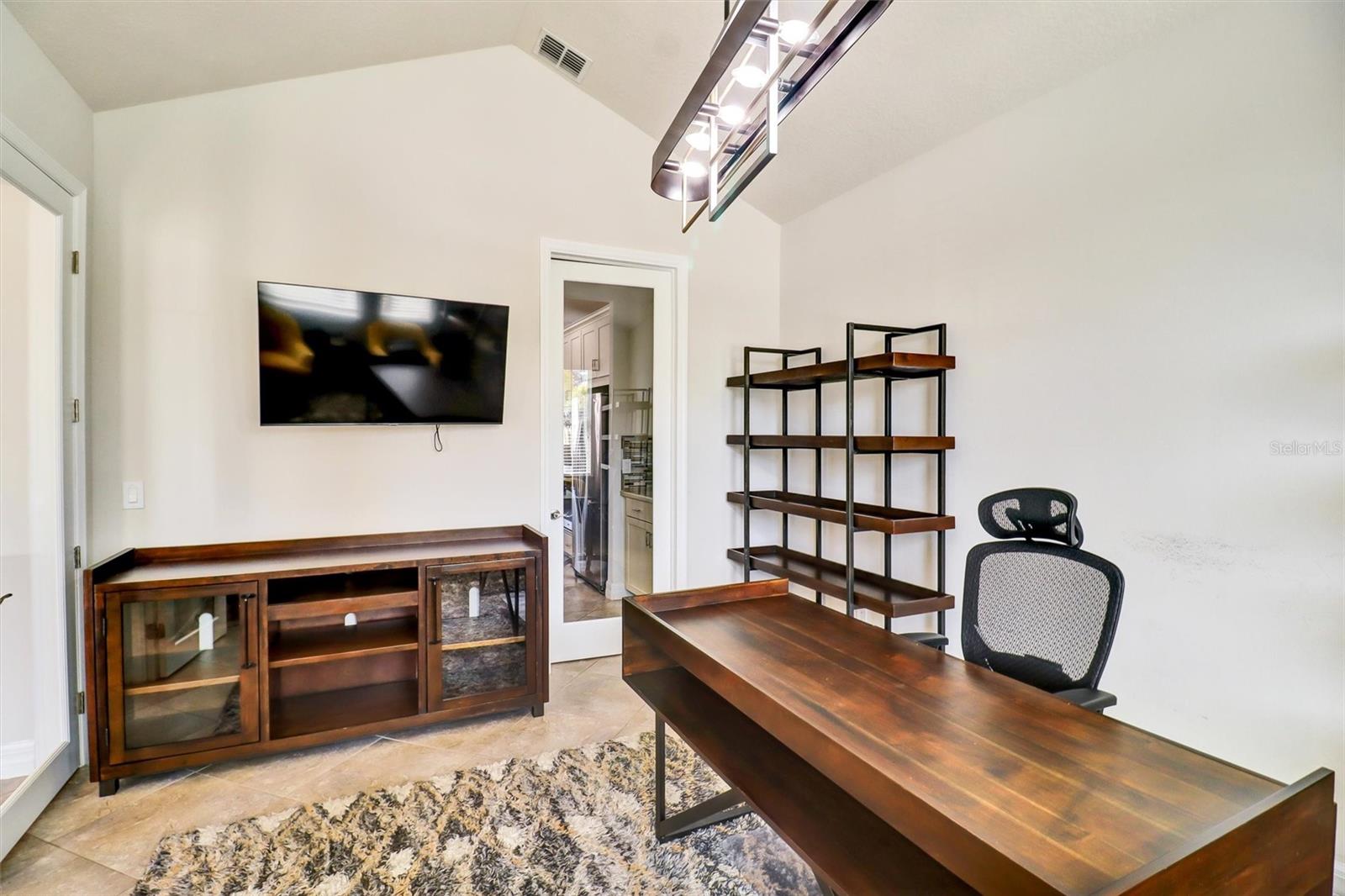 RANDAL PARK - PHASE 5 89/66 LOT 518 - Residential