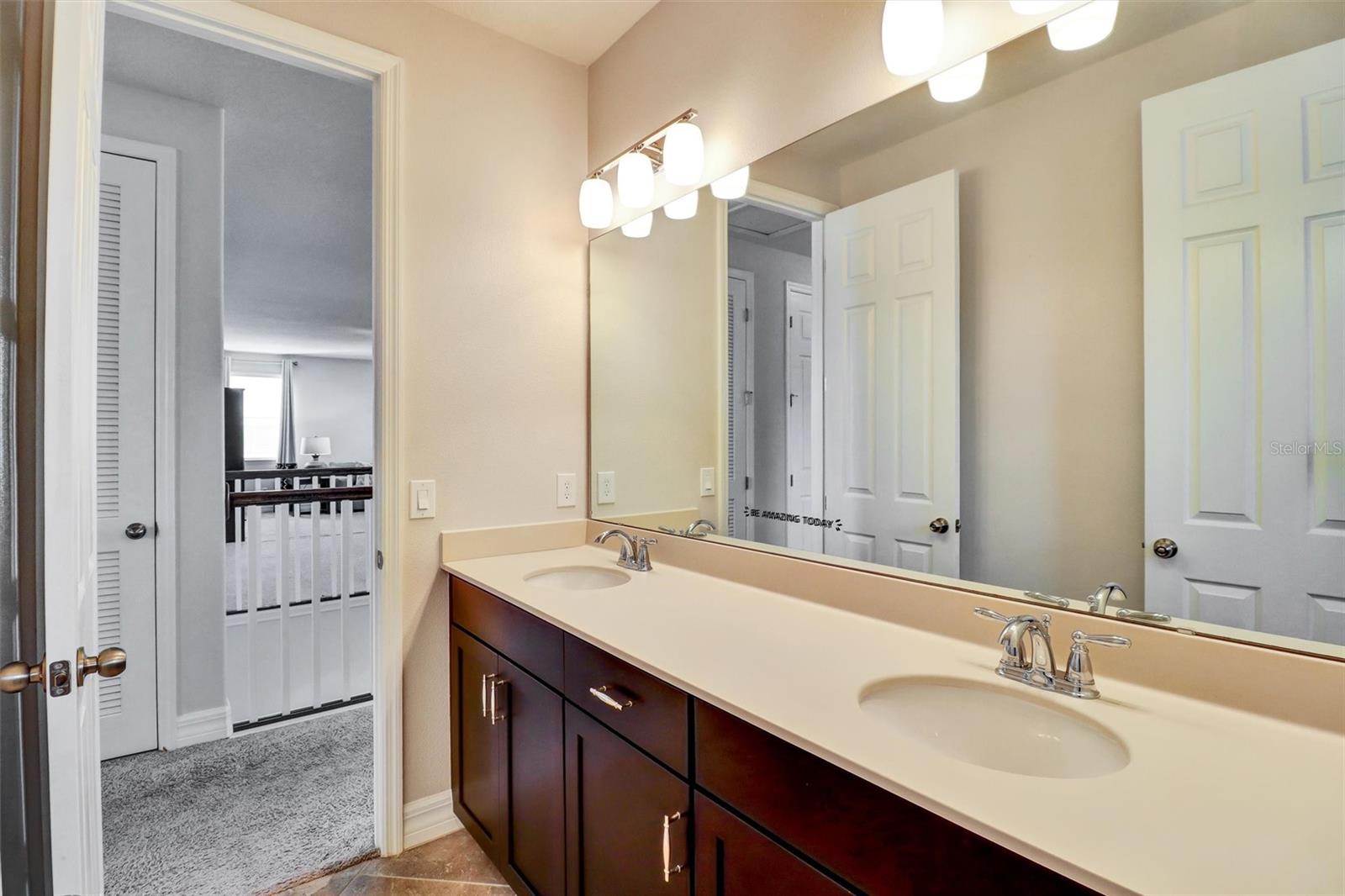 RANDAL PARK - PHASE 5 89/66 LOT 518 - Residential