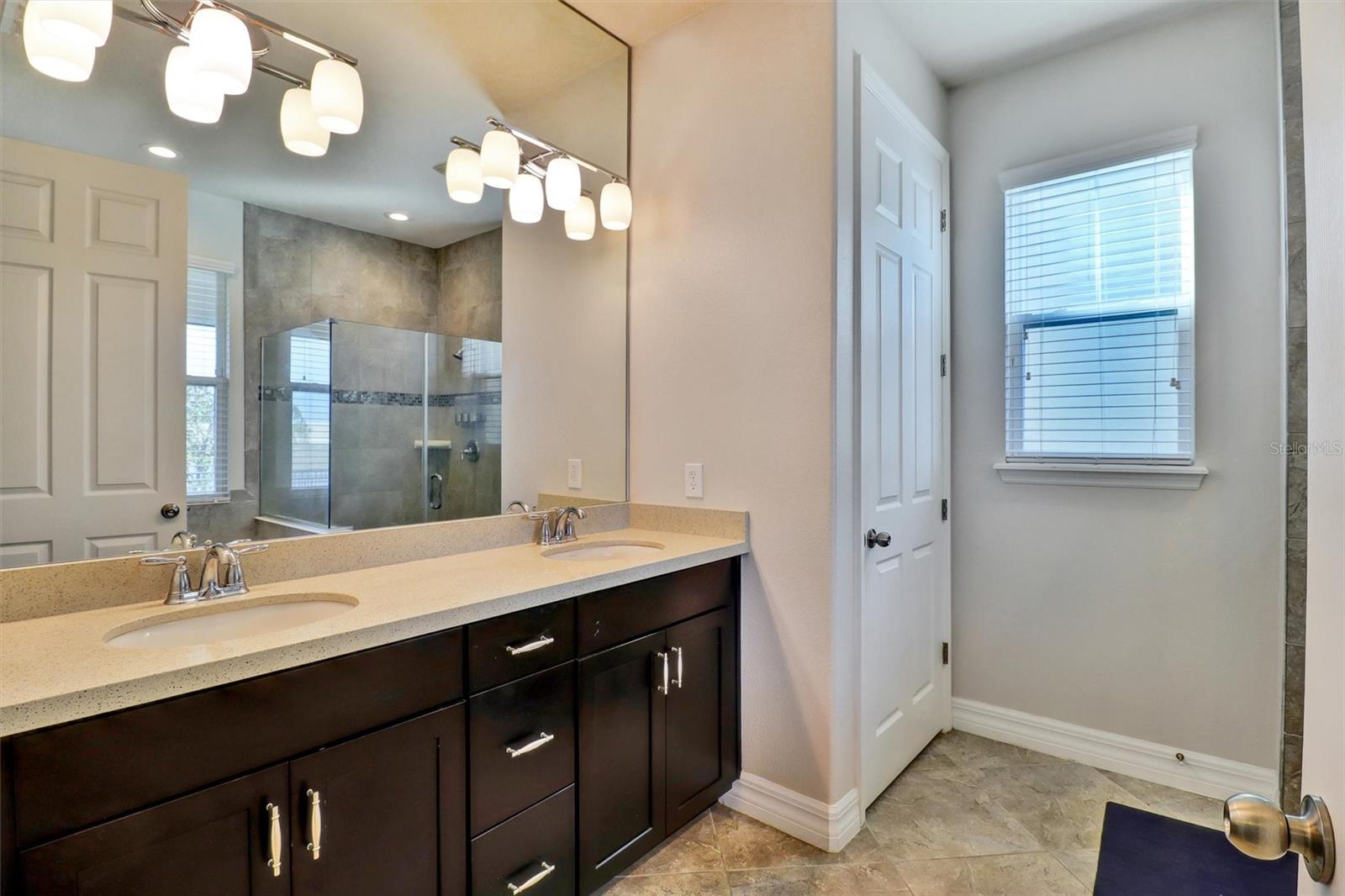 RANDAL PARK - PHASE 5 89/66 LOT 518 - Residential