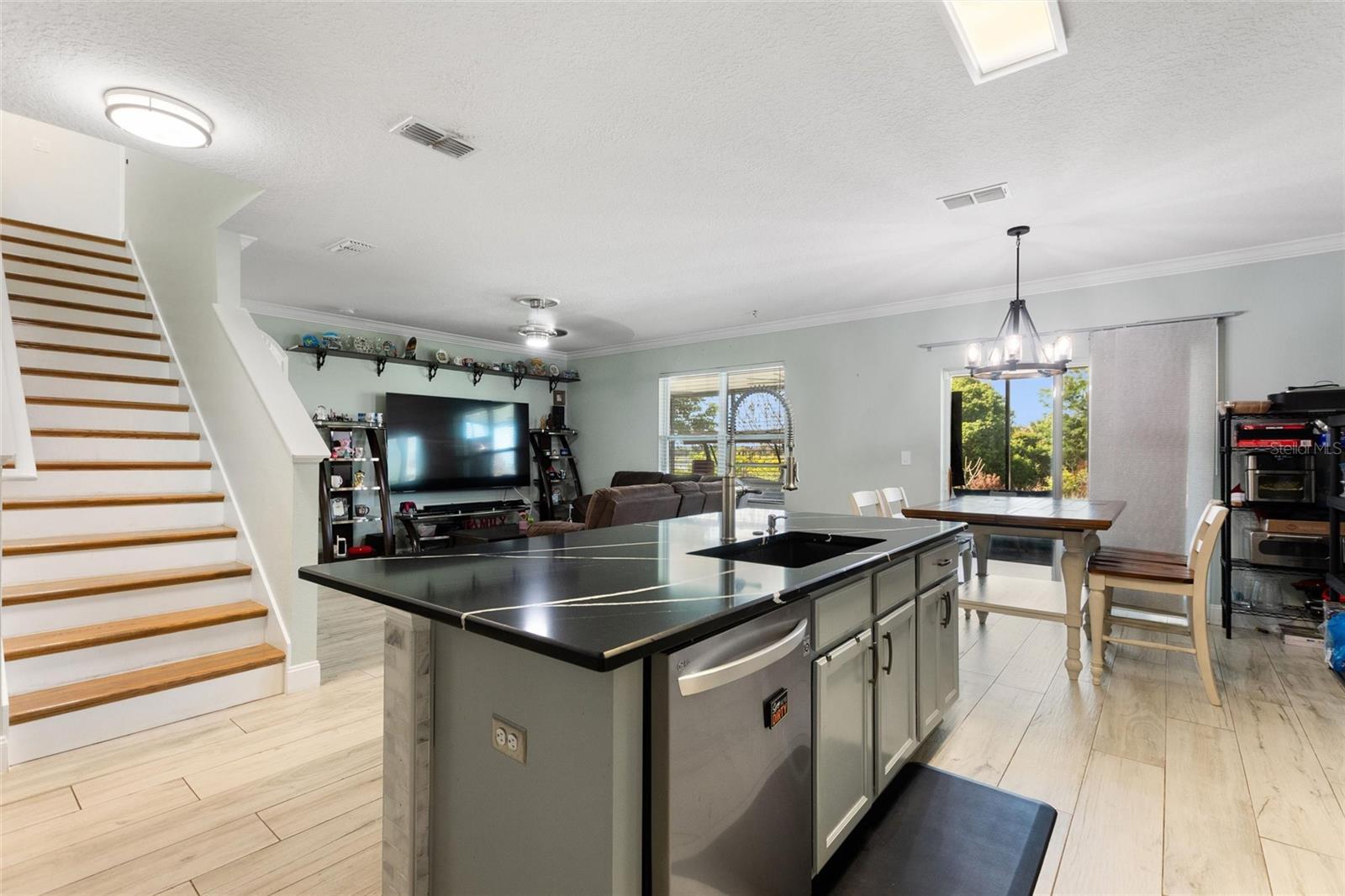 LAKE TRACY ESTATES - Residential