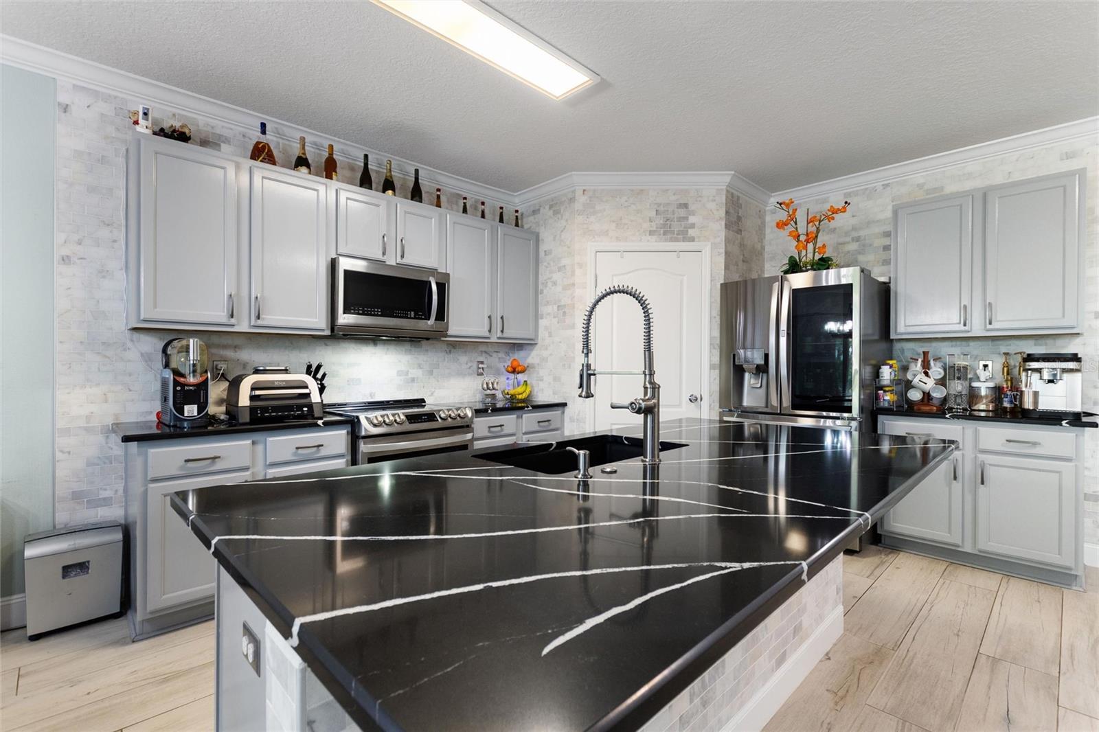 LAKE TRACY ESTATES - Residential