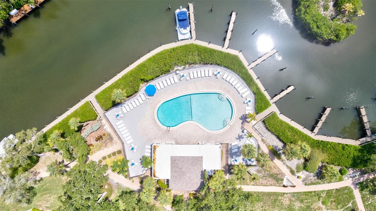 MIDNIGHT COVE II - Residential Lease