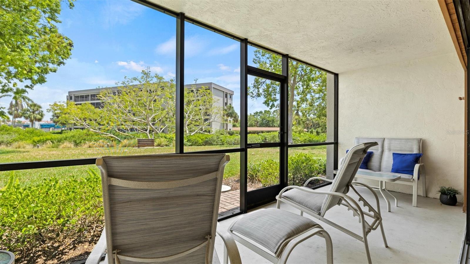 MIDNIGHT COVE II - Residential Lease