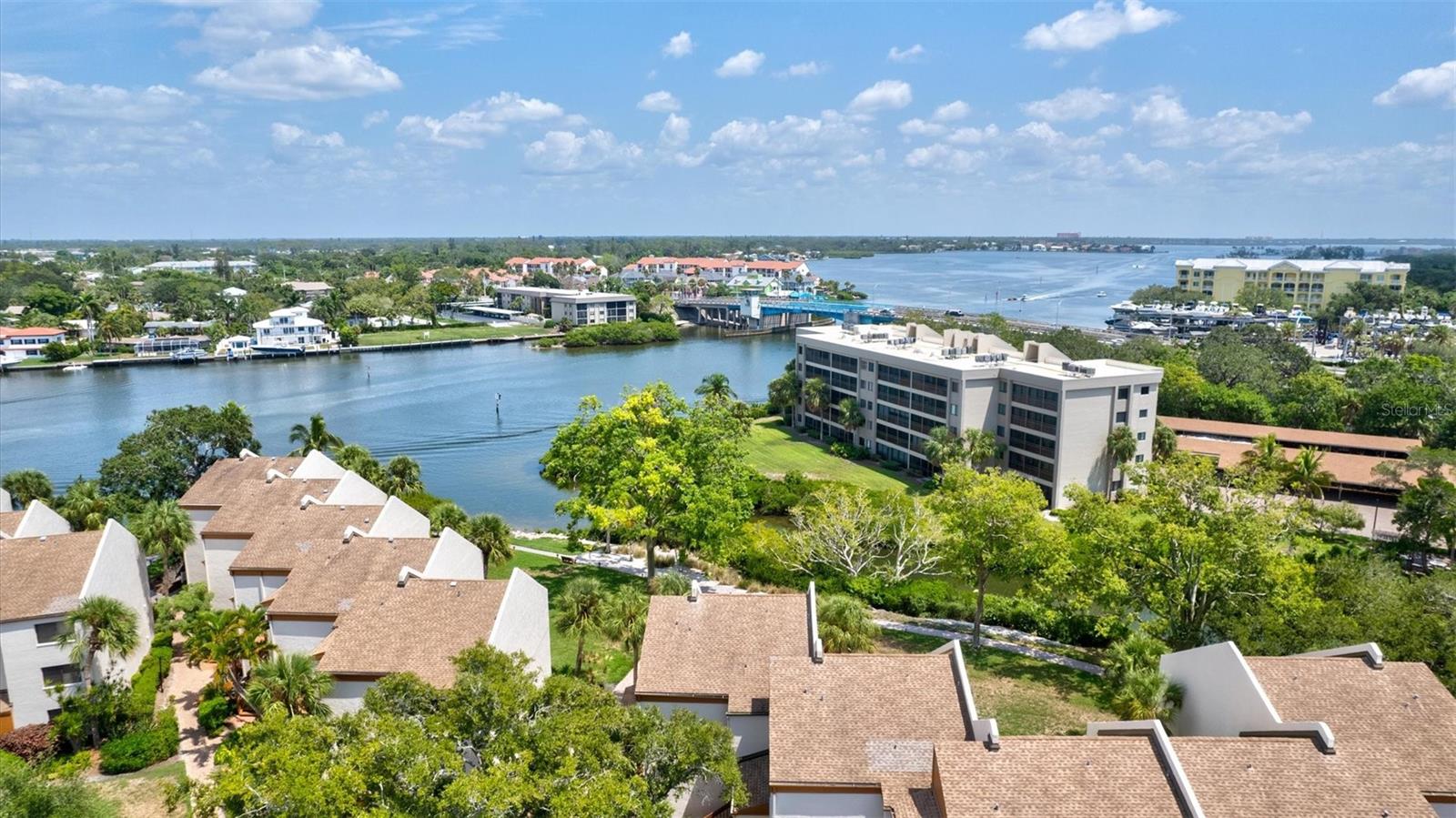 MIDNIGHT COVE II - Residential Lease