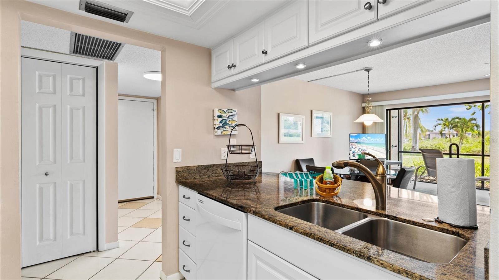 MIDNIGHT COVE II - Residential Lease