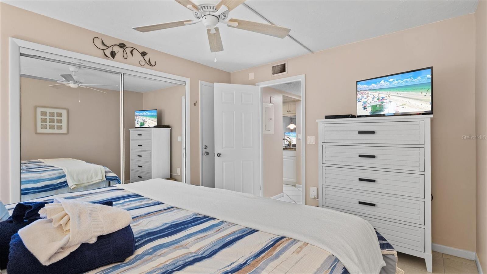 MIDNIGHT COVE II - Residential Lease