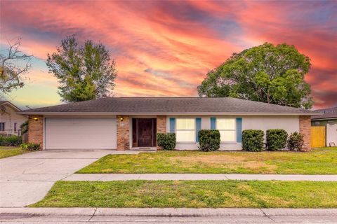 A home in LONGWOOD