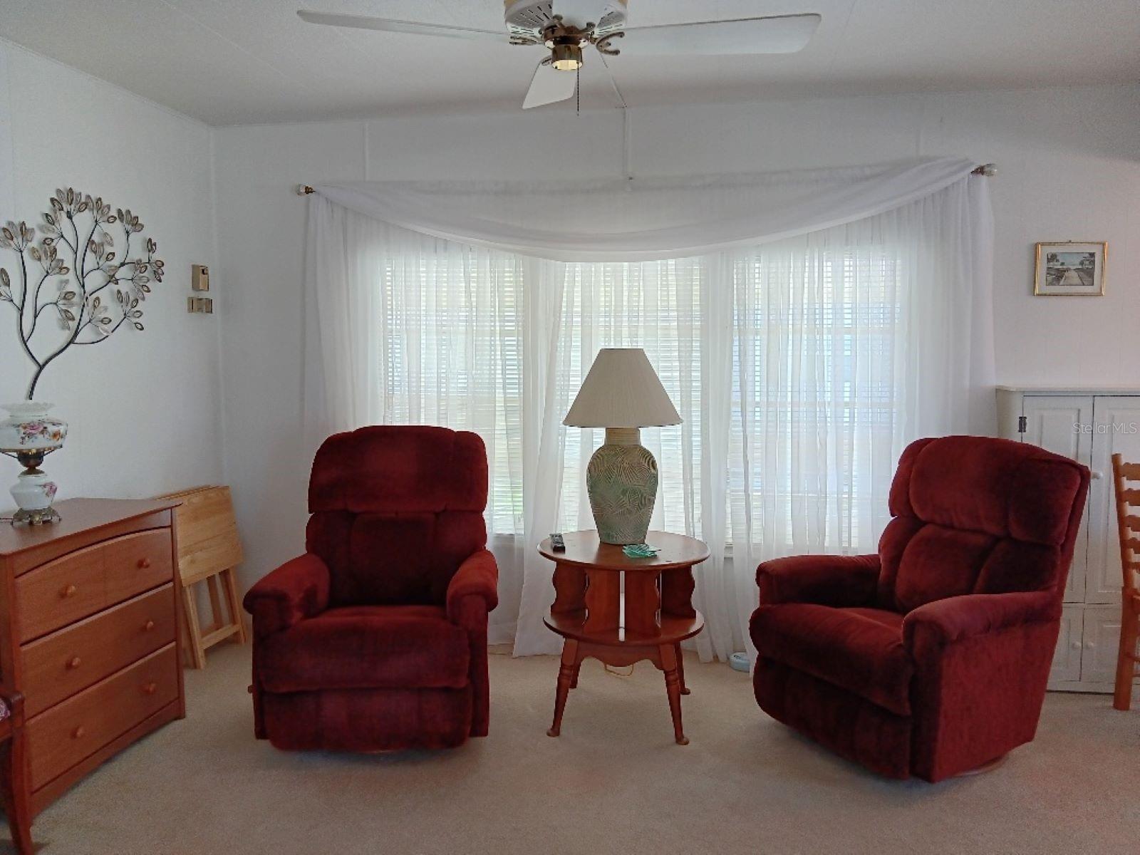 COUNTRY CLUB ESTATES - Residential