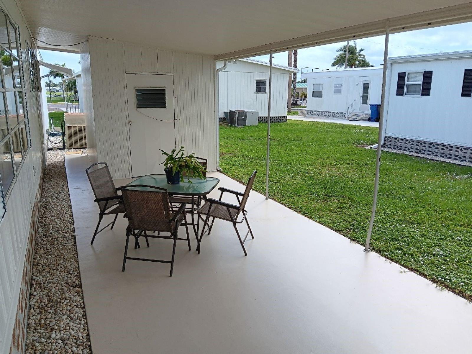 COUNTRY CLUB ESTATES - Residential