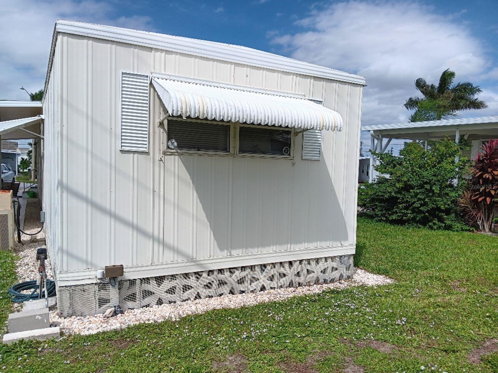 COUNTRY CLUB ESTATES - Residential