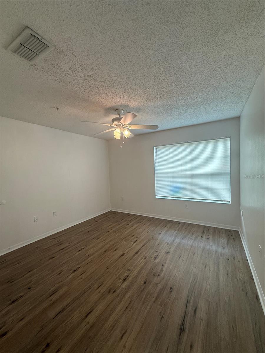 VILLAS AT LAKESIDE A CONDO - Residential Lease