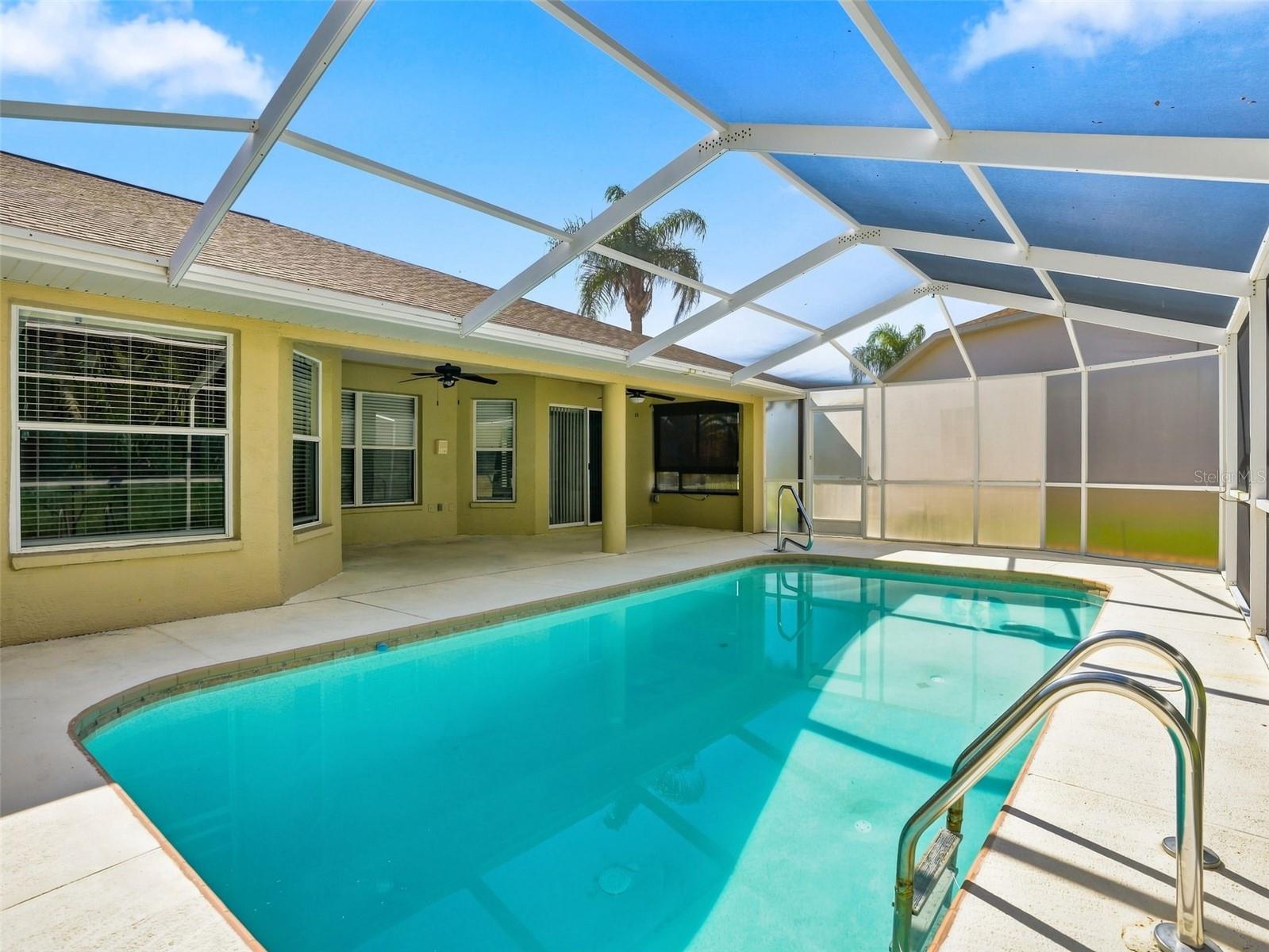 8175 WINDING OAK LANE