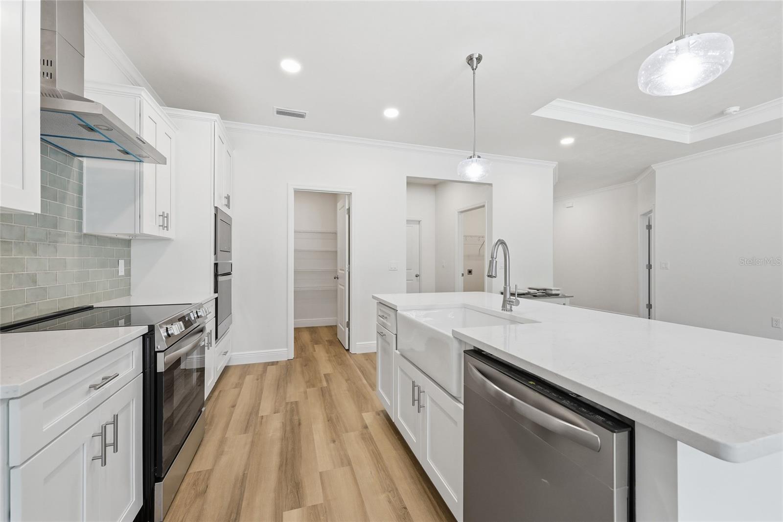 GRAND OAKS - Residential