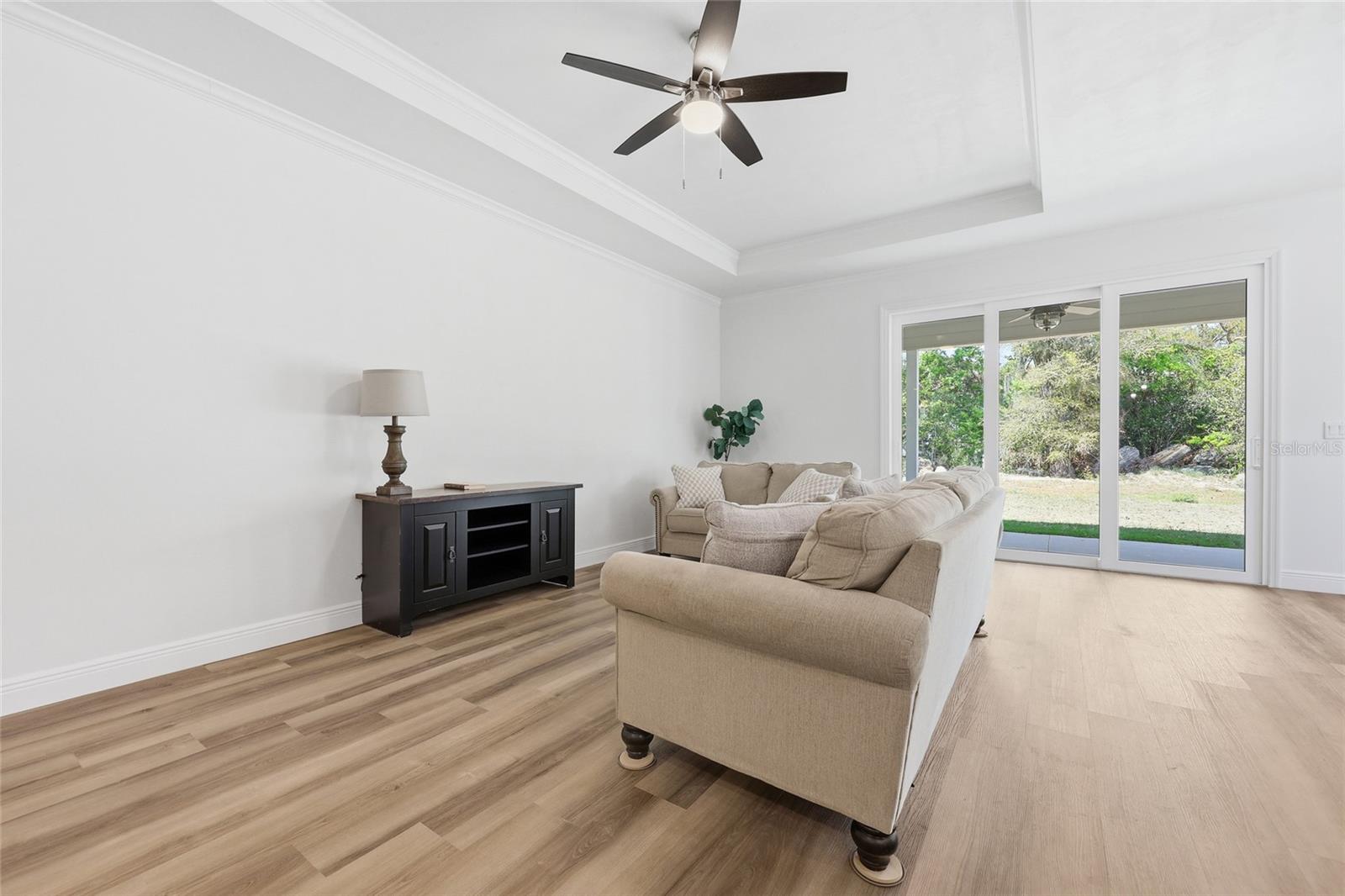 GRAND OAKS - Residential