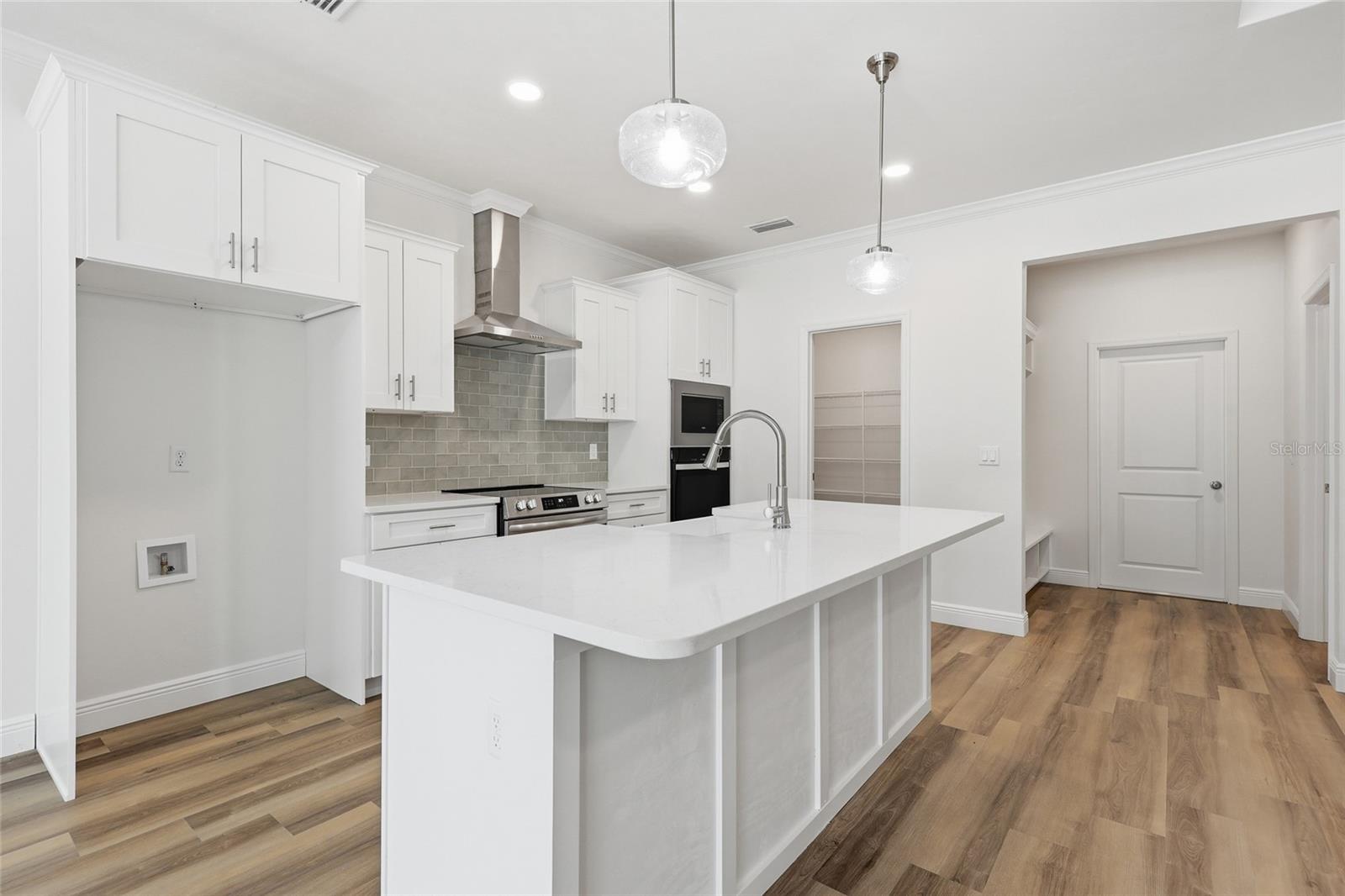 GRAND OAKS - Residential