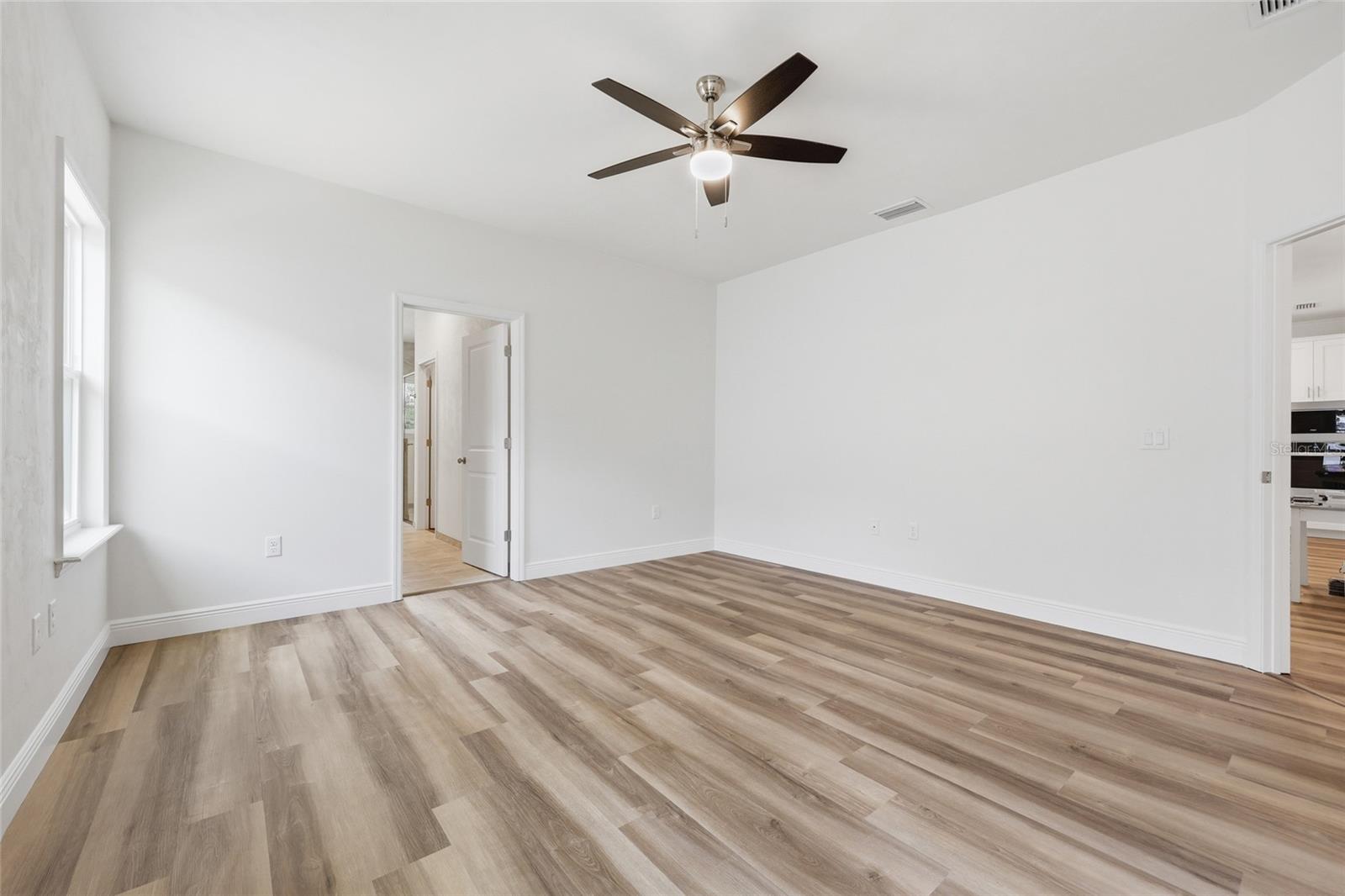 GRAND OAKS - Residential