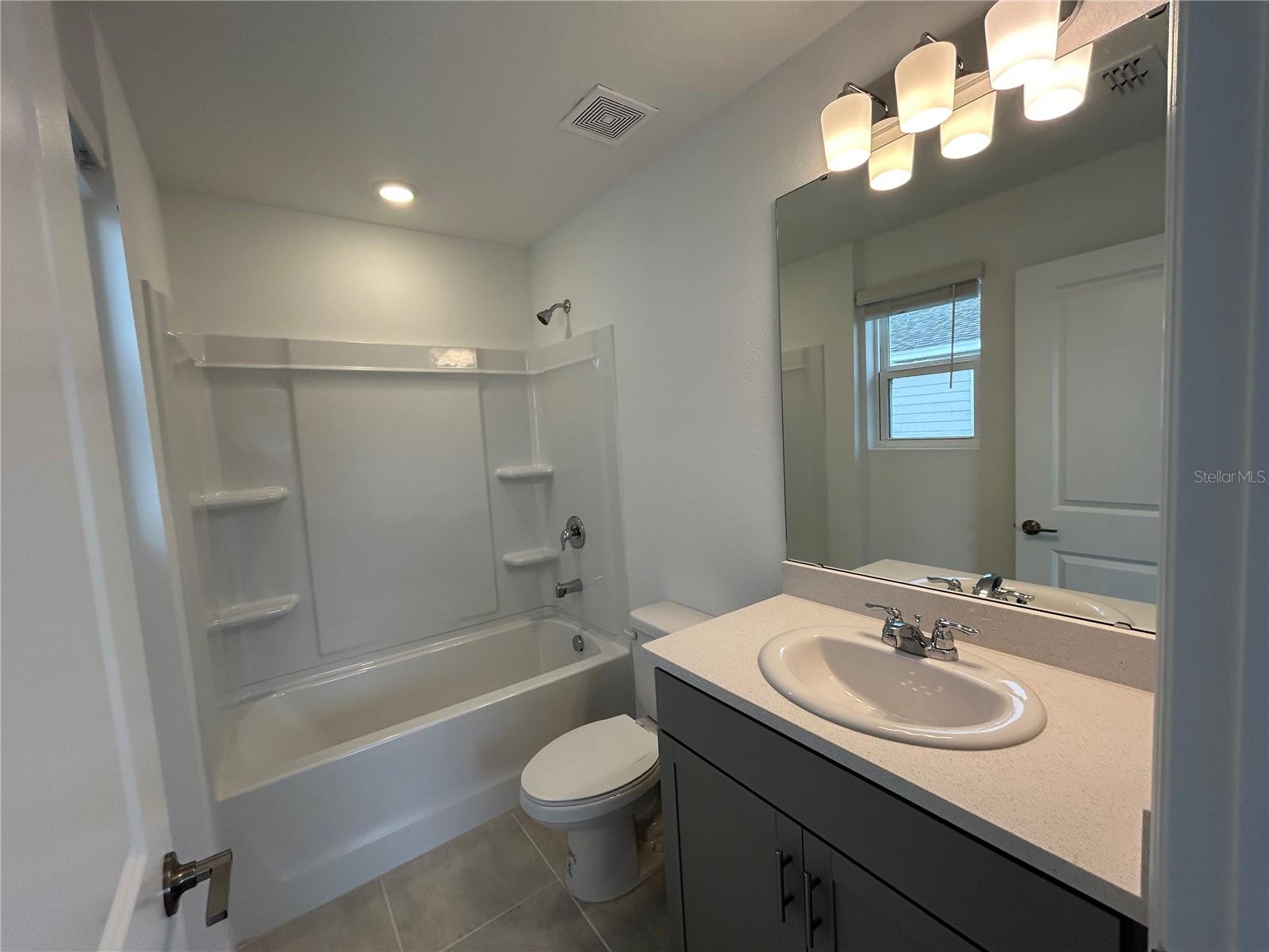 ARTISAN LAKES EDGESTONE NORTH PH I & II - Residential