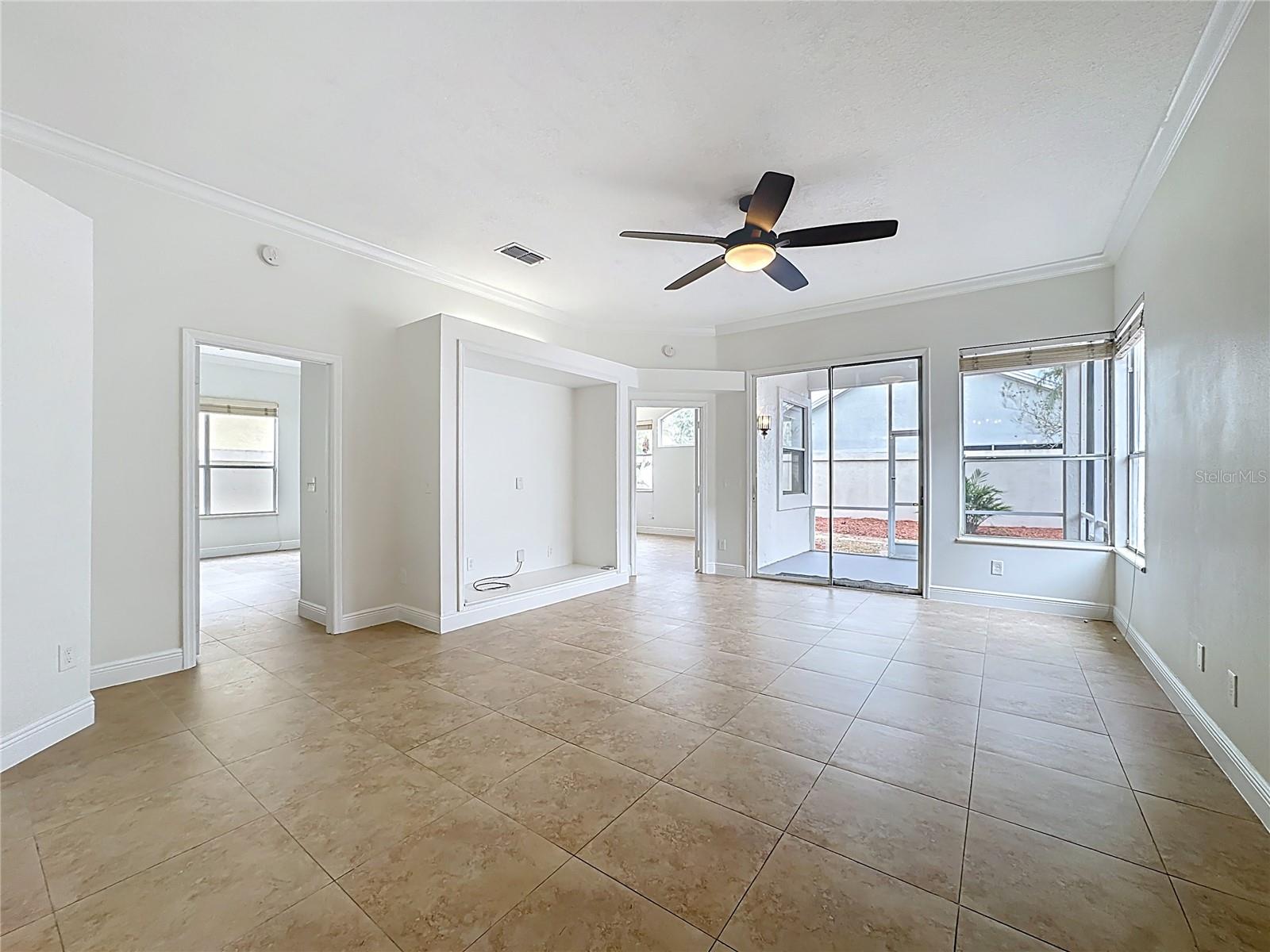 HUNTERS CREEK TR 135 PH 03 - Residential Lease