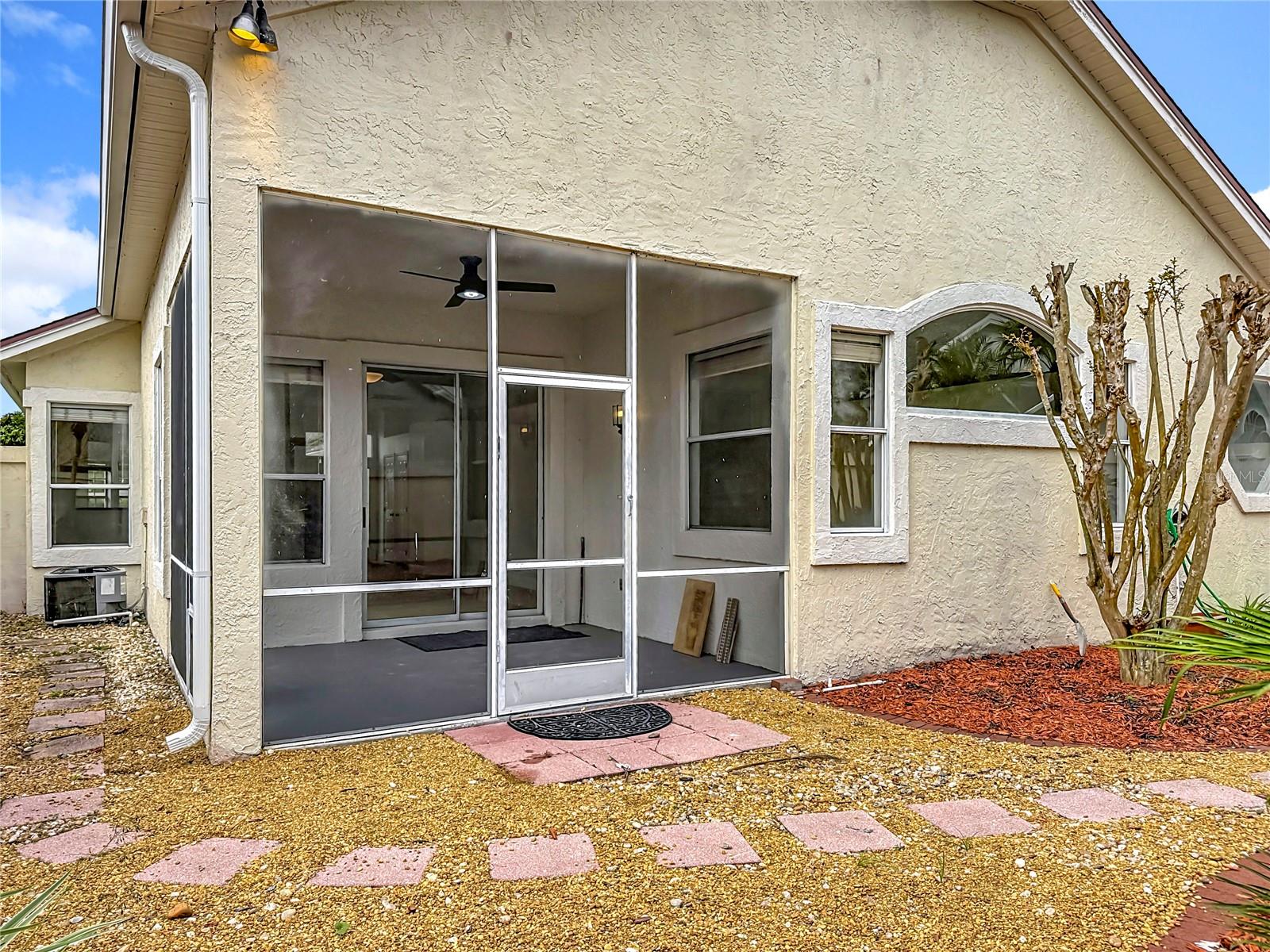 HUNTERS CREEK TR 135 PH 03 - Residential Lease