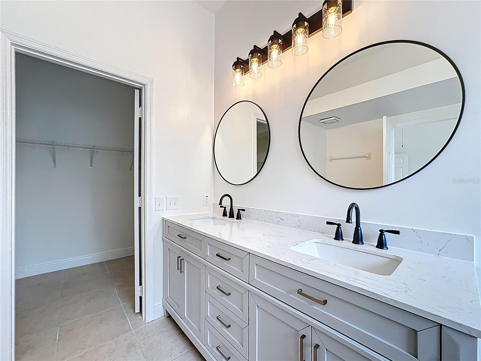 HUNTERS CREEK TR 135 PH 03 - Residential Lease