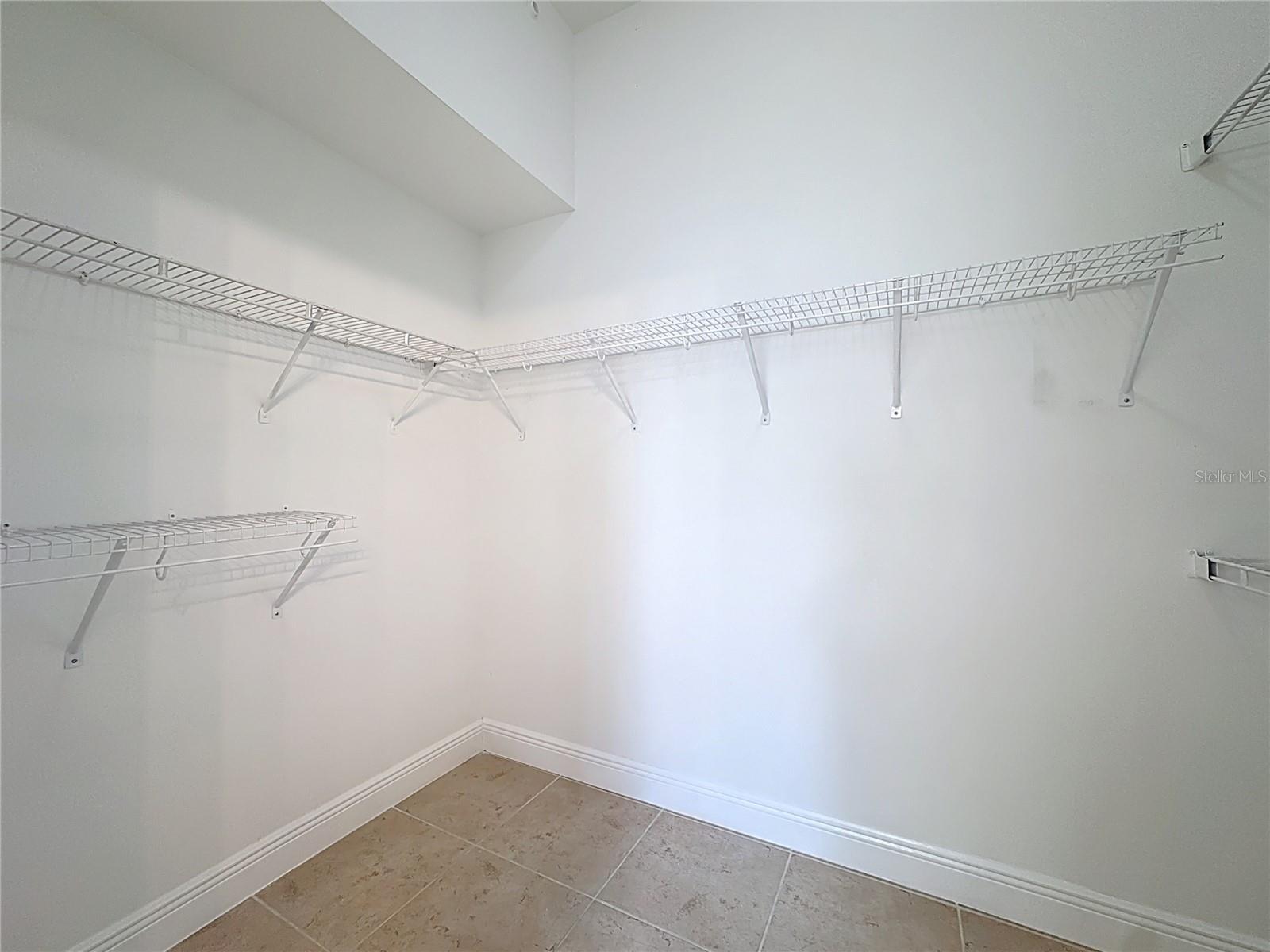 HUNTERS CREEK TR 135 PH 03 - Residential Lease