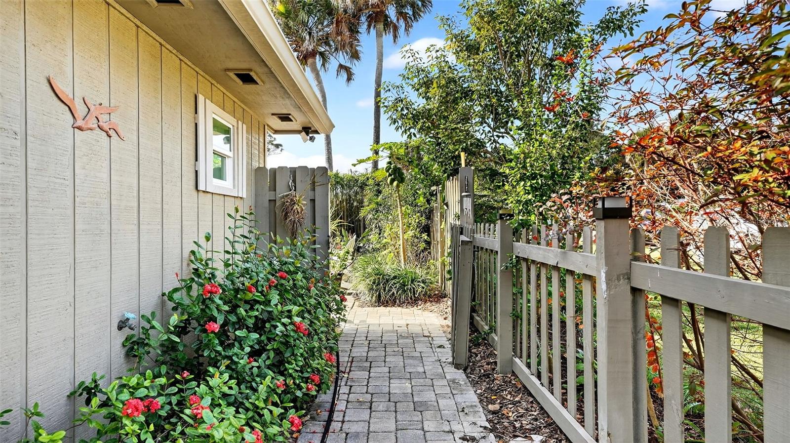 TURGOT TERRACE MENDALL HOMESTEAD - Residential