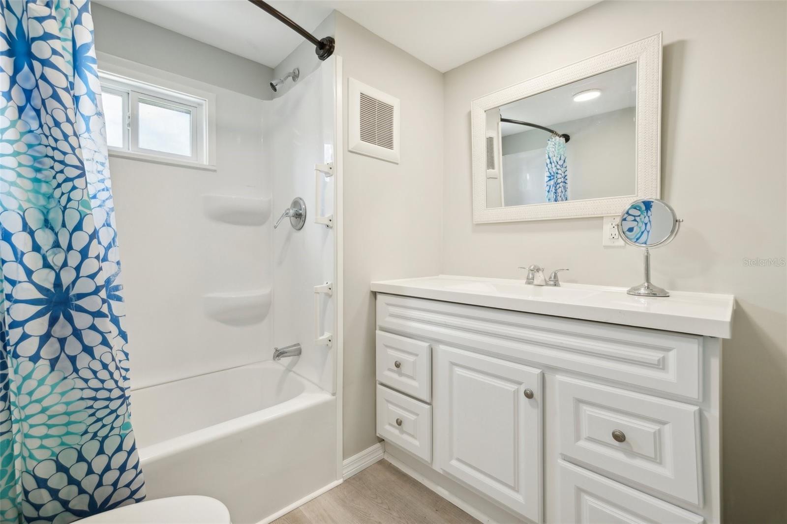 ALCOVE MOBILE HOME COMMUNITY UNREC - Residential