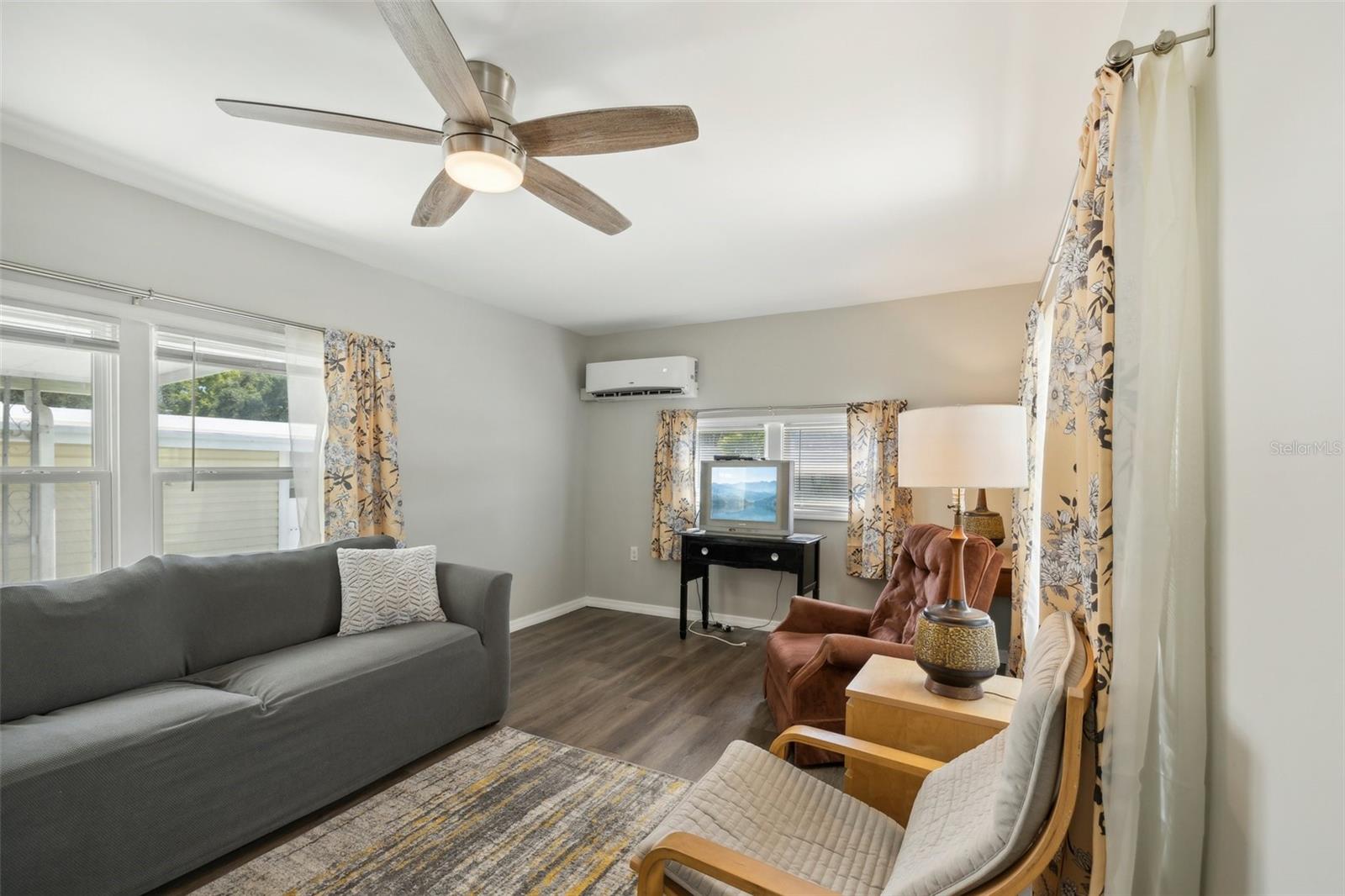 ALCOVE MOBILE HOME COMMUNITY UNREC - Residential