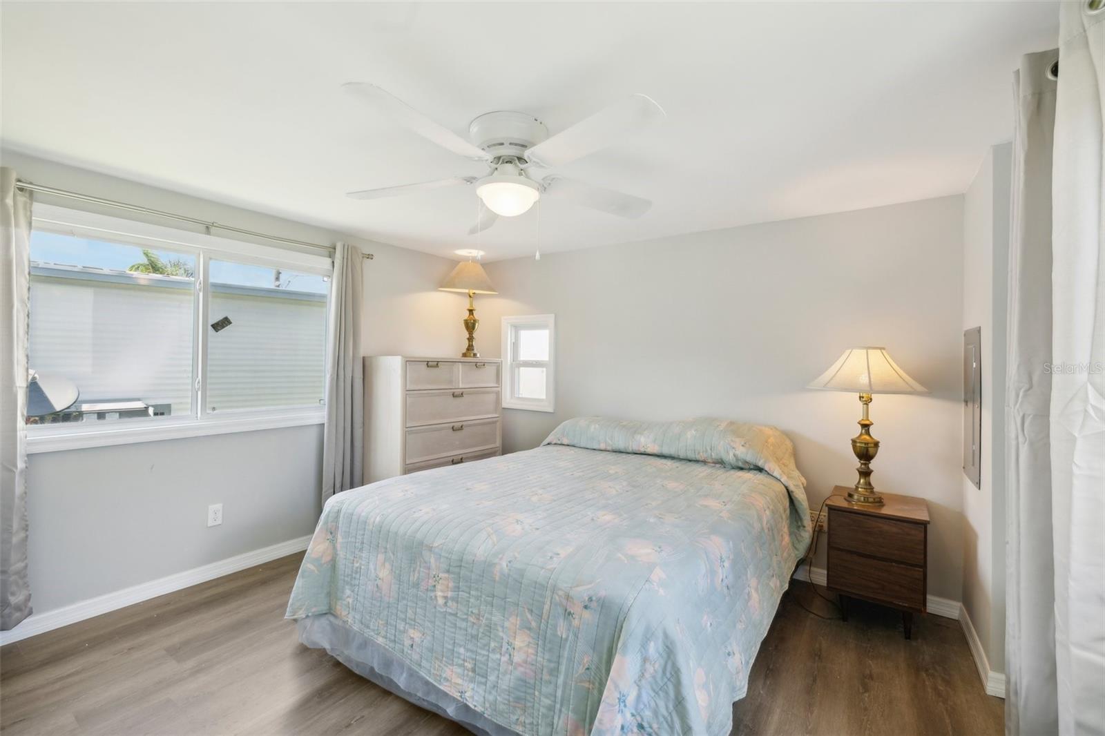 ALCOVE MOBILE HOME COMMUNITY UNREC - Residential