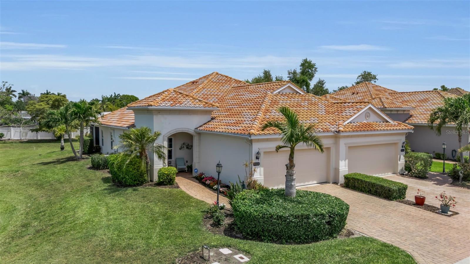 7004 VISTA BELLA DRIVE