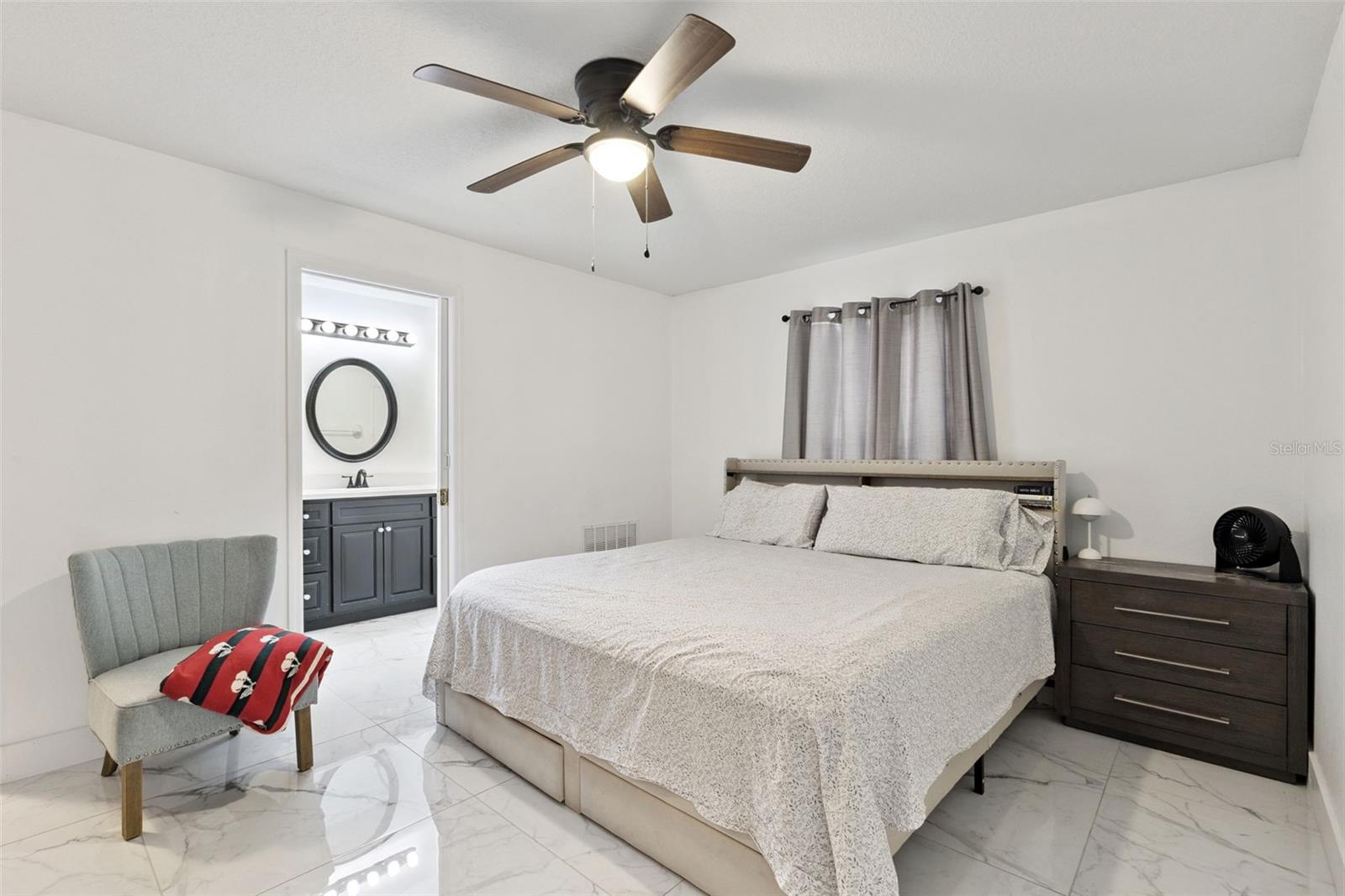 TWO WEST HLNDS 02 - Residential