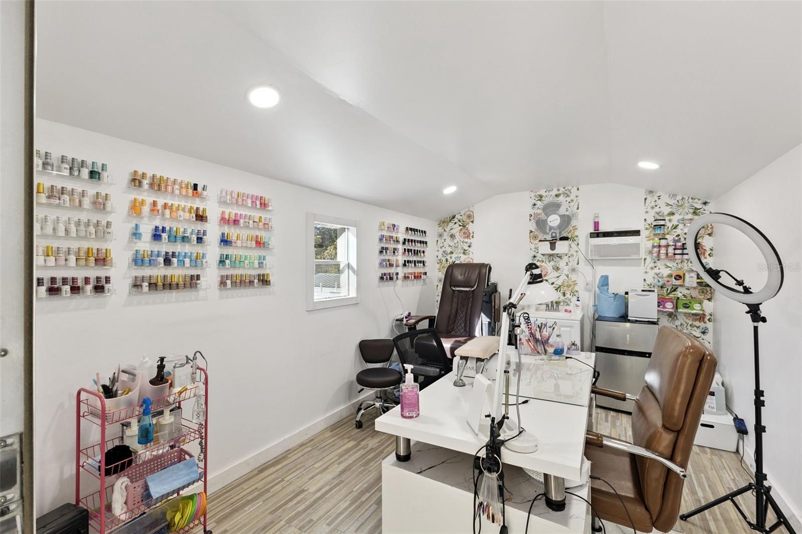 TWO WEST HLNDS 02 - Residential