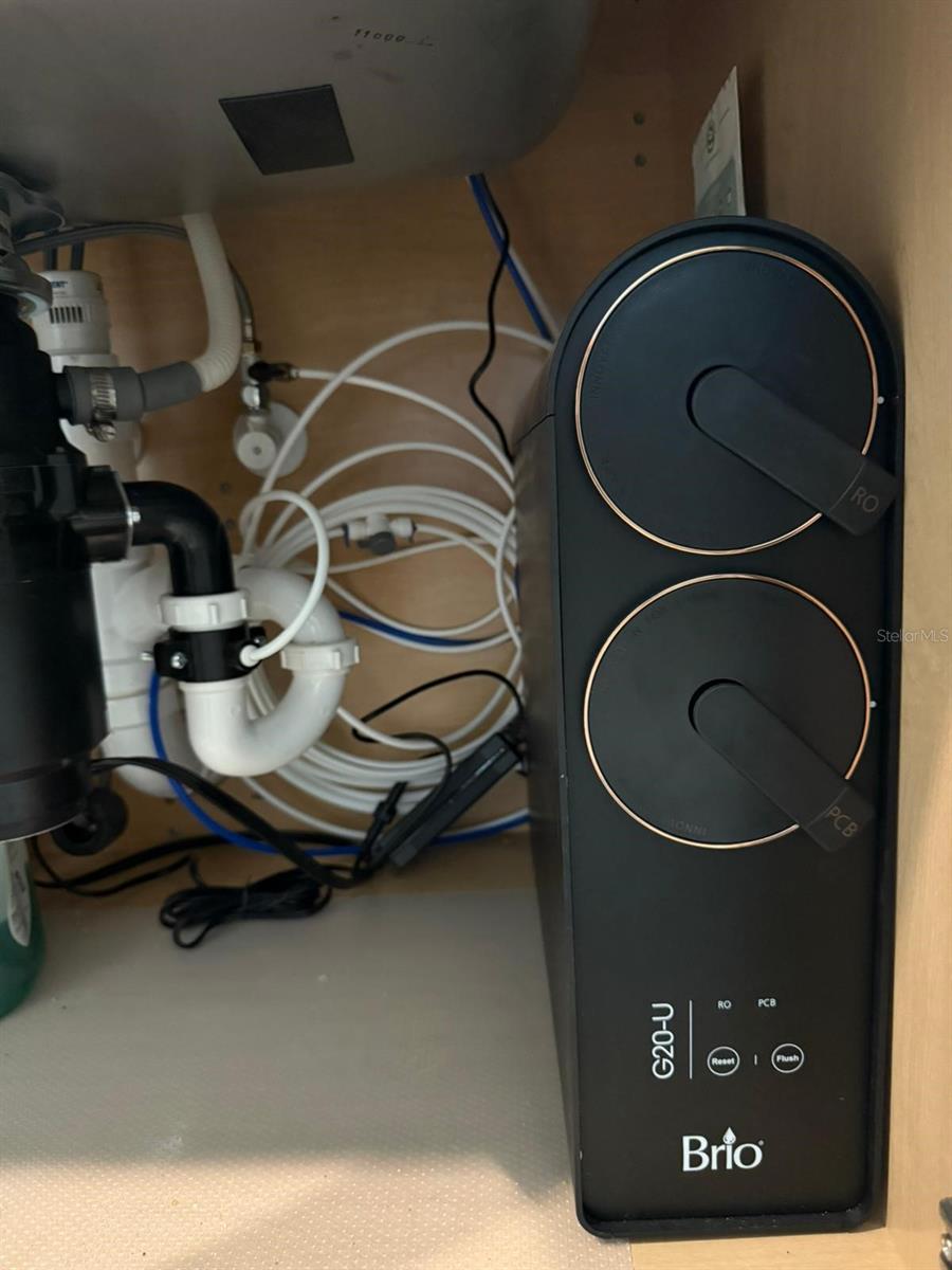 AVALON PARK WEST - Residential Lease