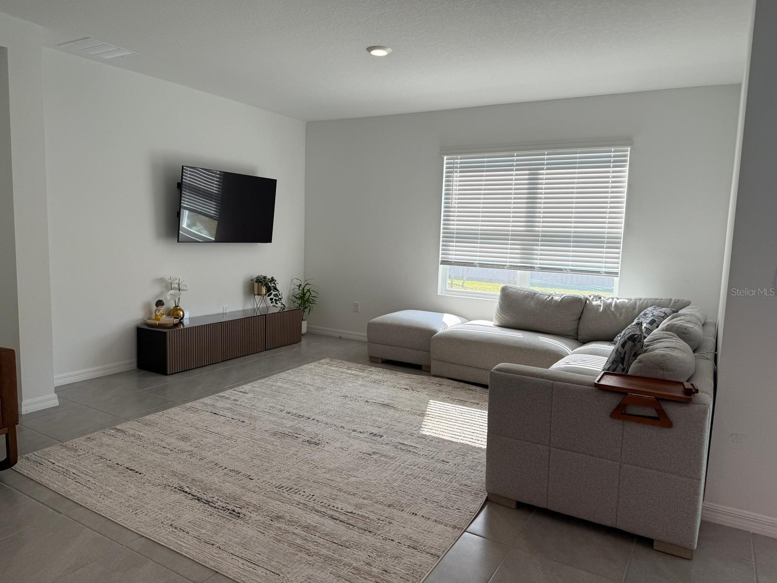 AVALON PARK WEST - Residential Lease