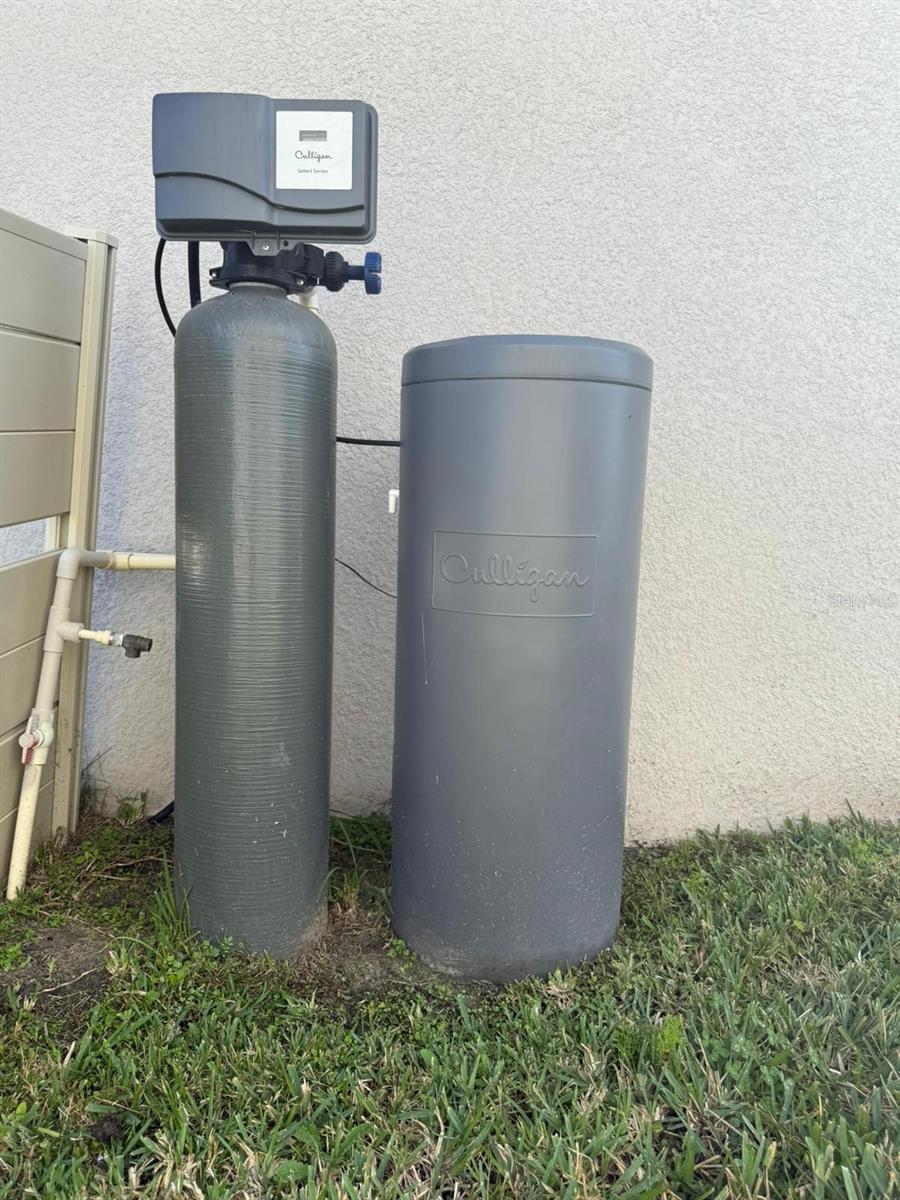 AVALON PARK WEST - Residential Lease