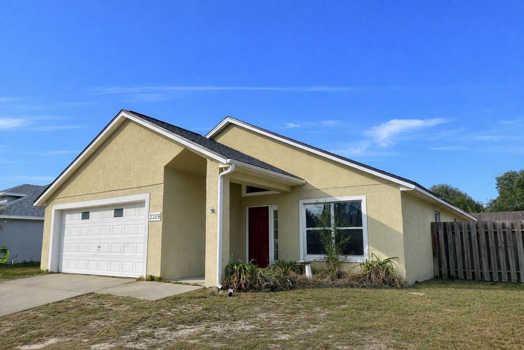 Photo of 2329 South Avenue, Leesburg, FL 34748 (MLS # G5107494)