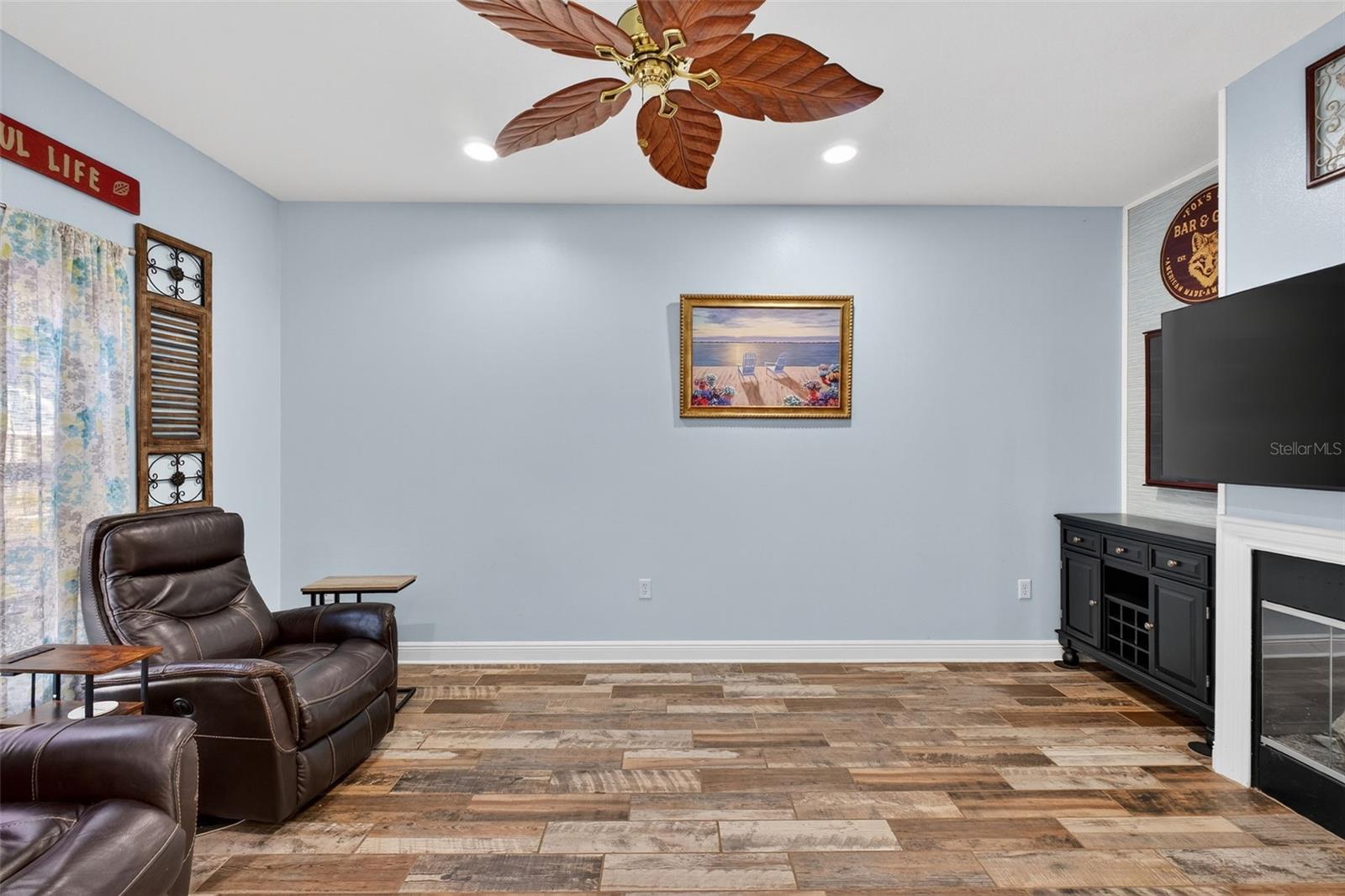 GARDNER OAKS - Residential