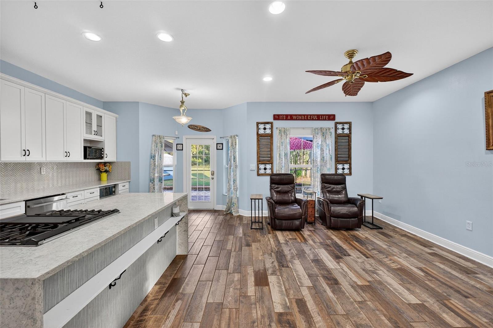 GARDNER OAKS - Residential