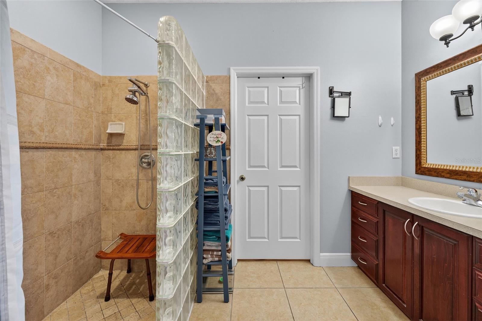 GARDNER OAKS - Residential