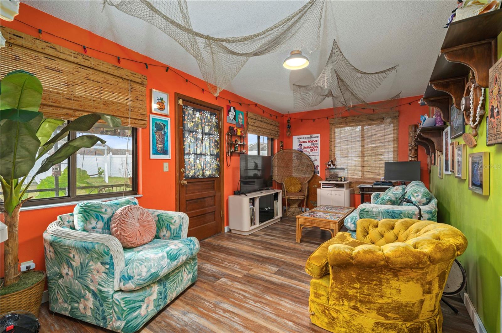 FLORIDA SHORES - Residential