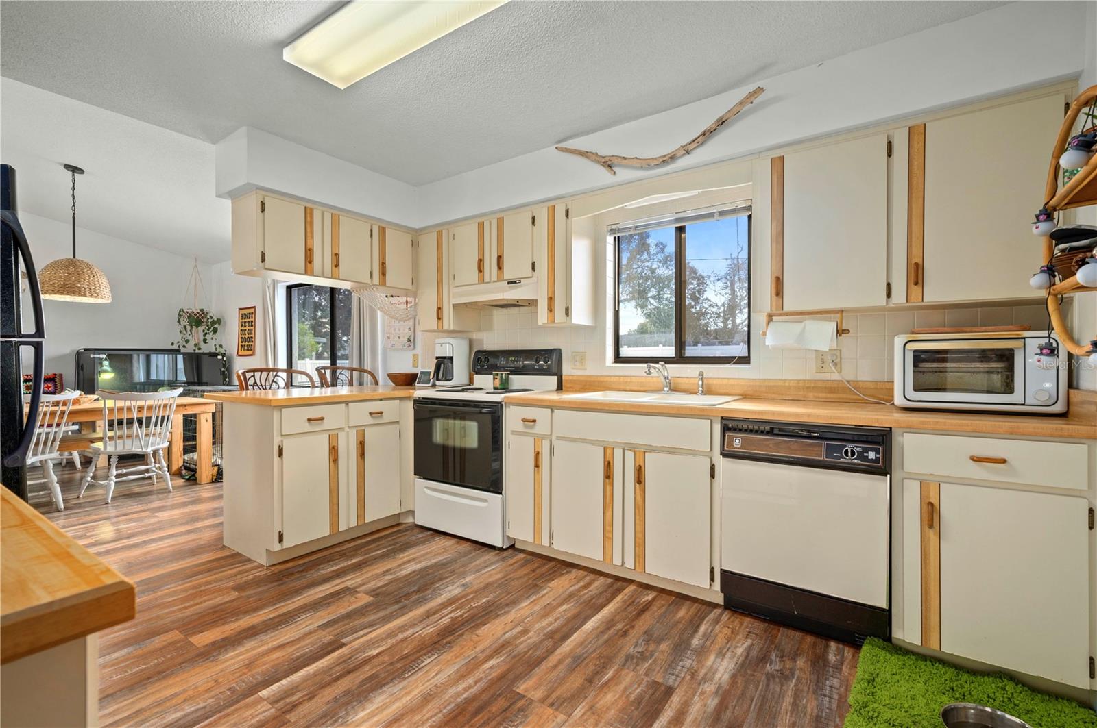 FLORIDA SHORES - Residential