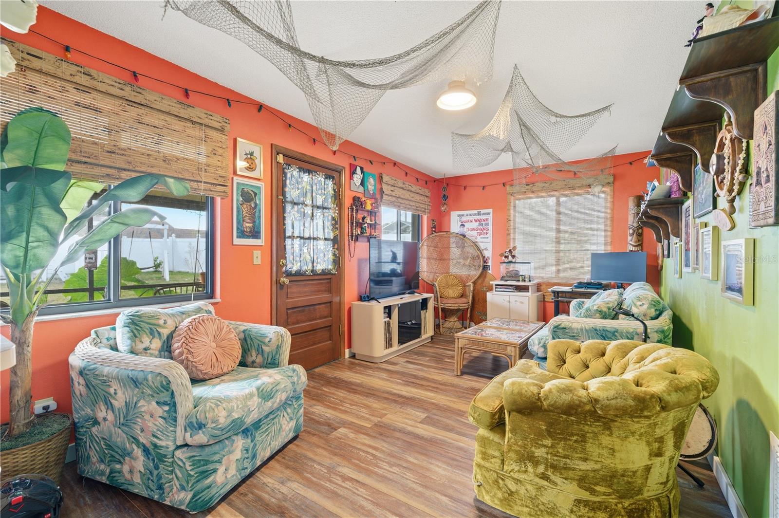 FLORIDA SHORES - Residential