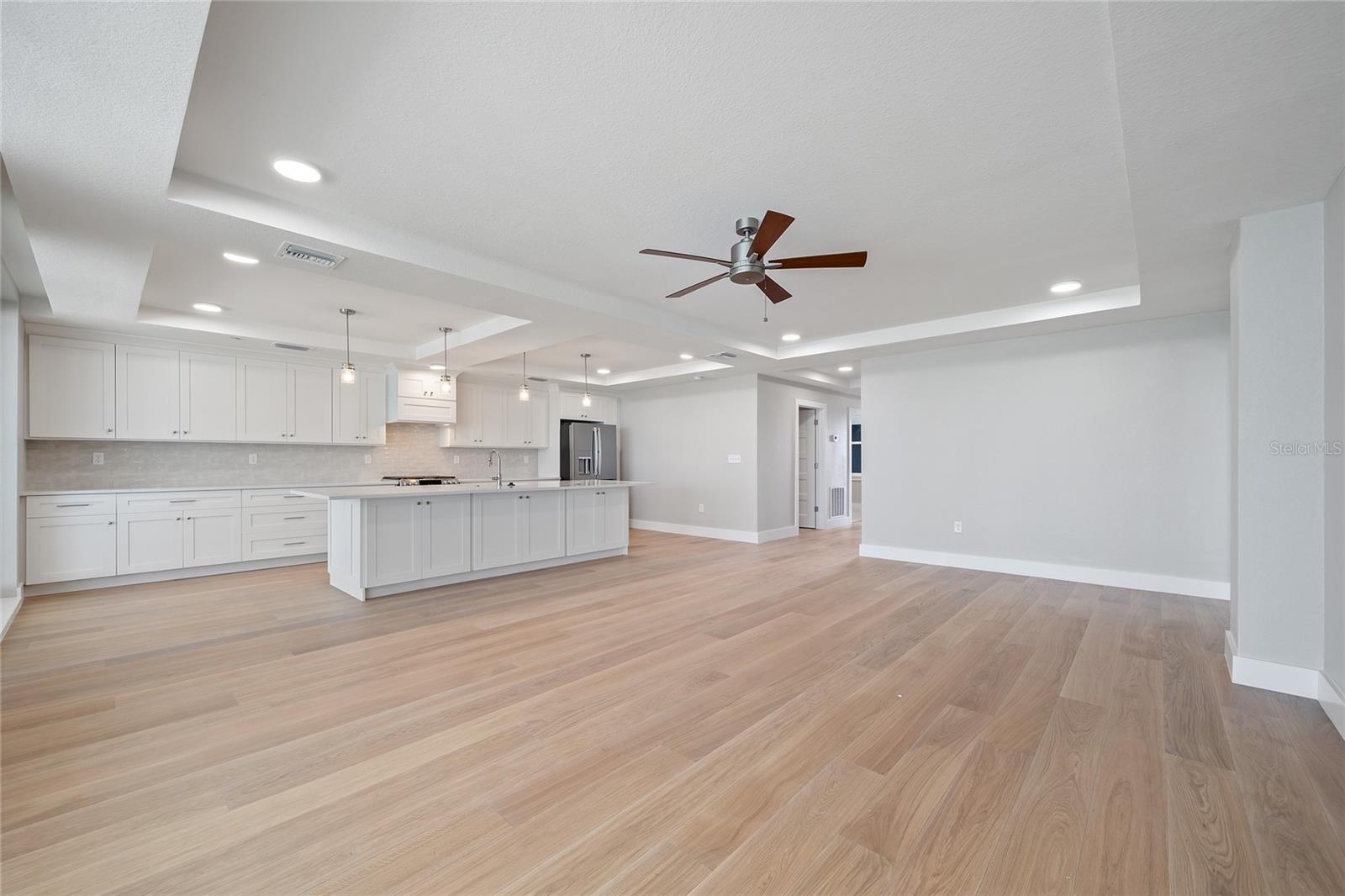 14048 GULF BOULEVARD 402