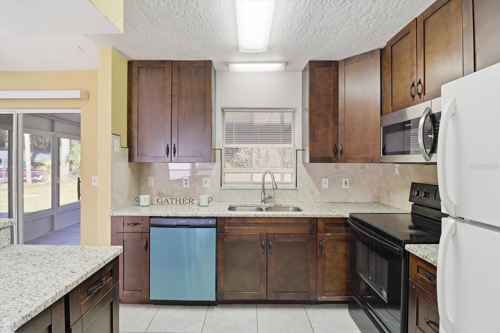 MARQUETTE VILLAGE UNIT 01 - Residential