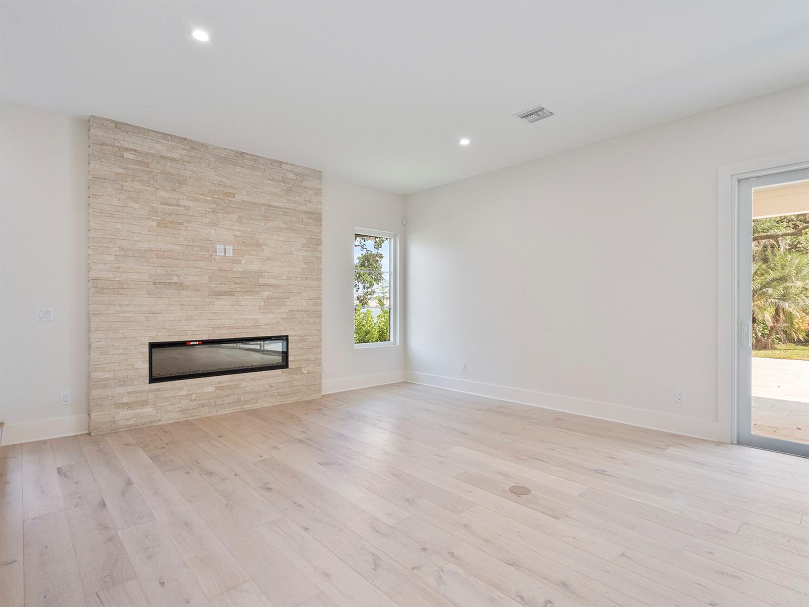 EDGEWATER HEIGHTS - Residential