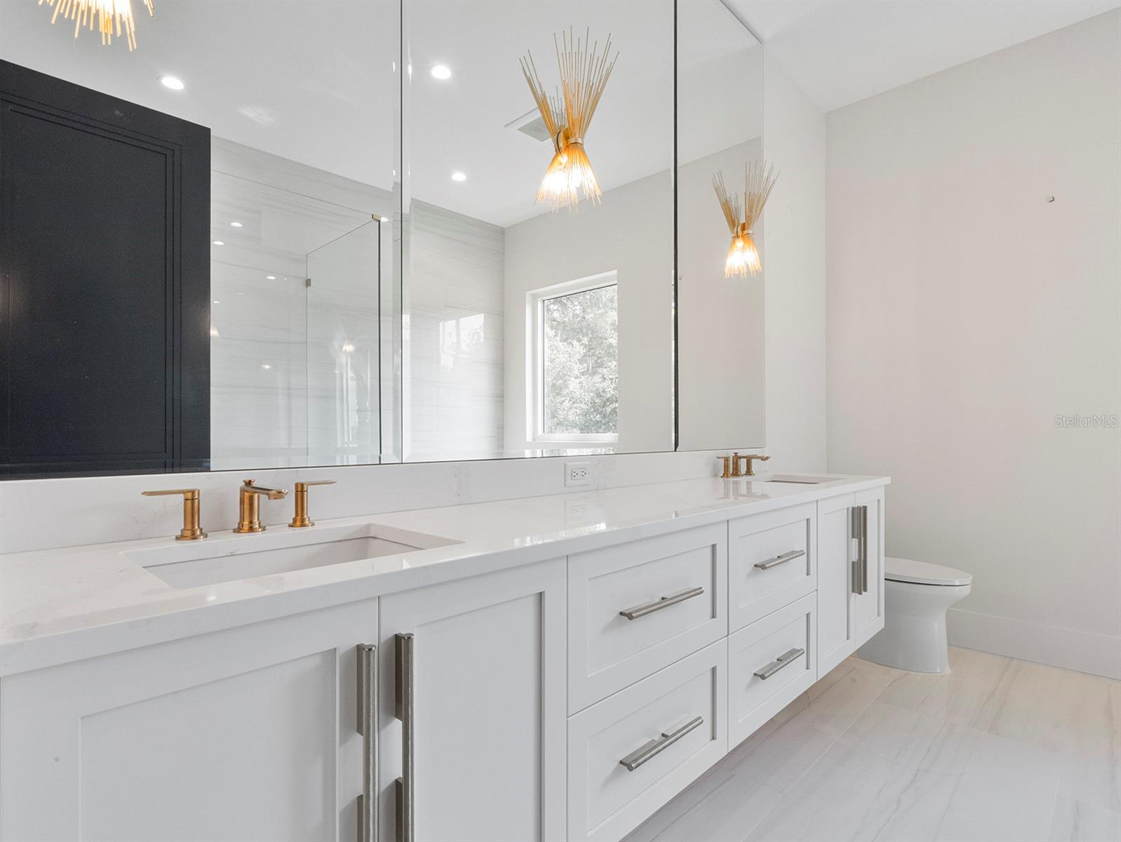 EDGEWATER HEIGHTS - Residential