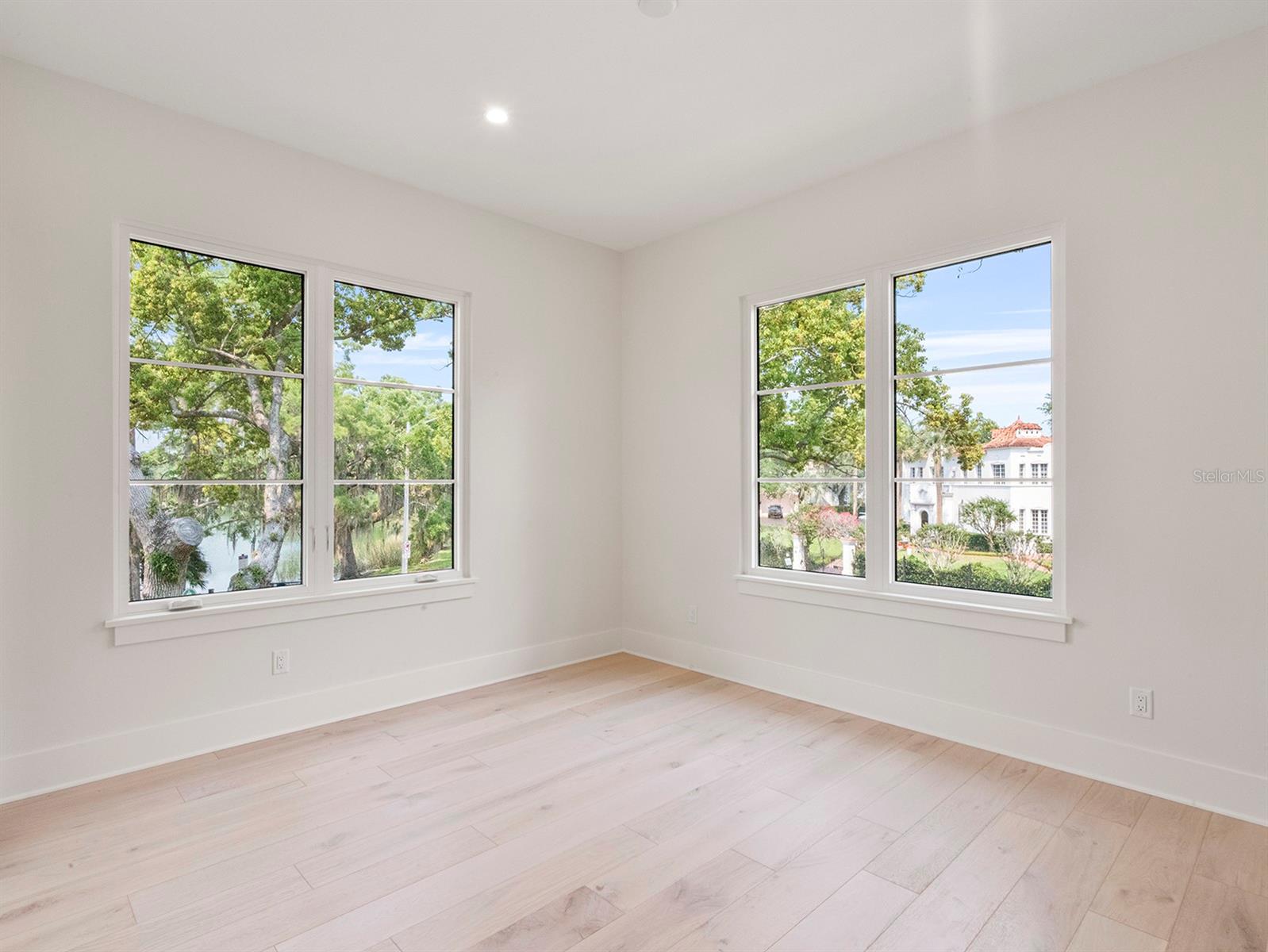 EDGEWATER HEIGHTS - Residential