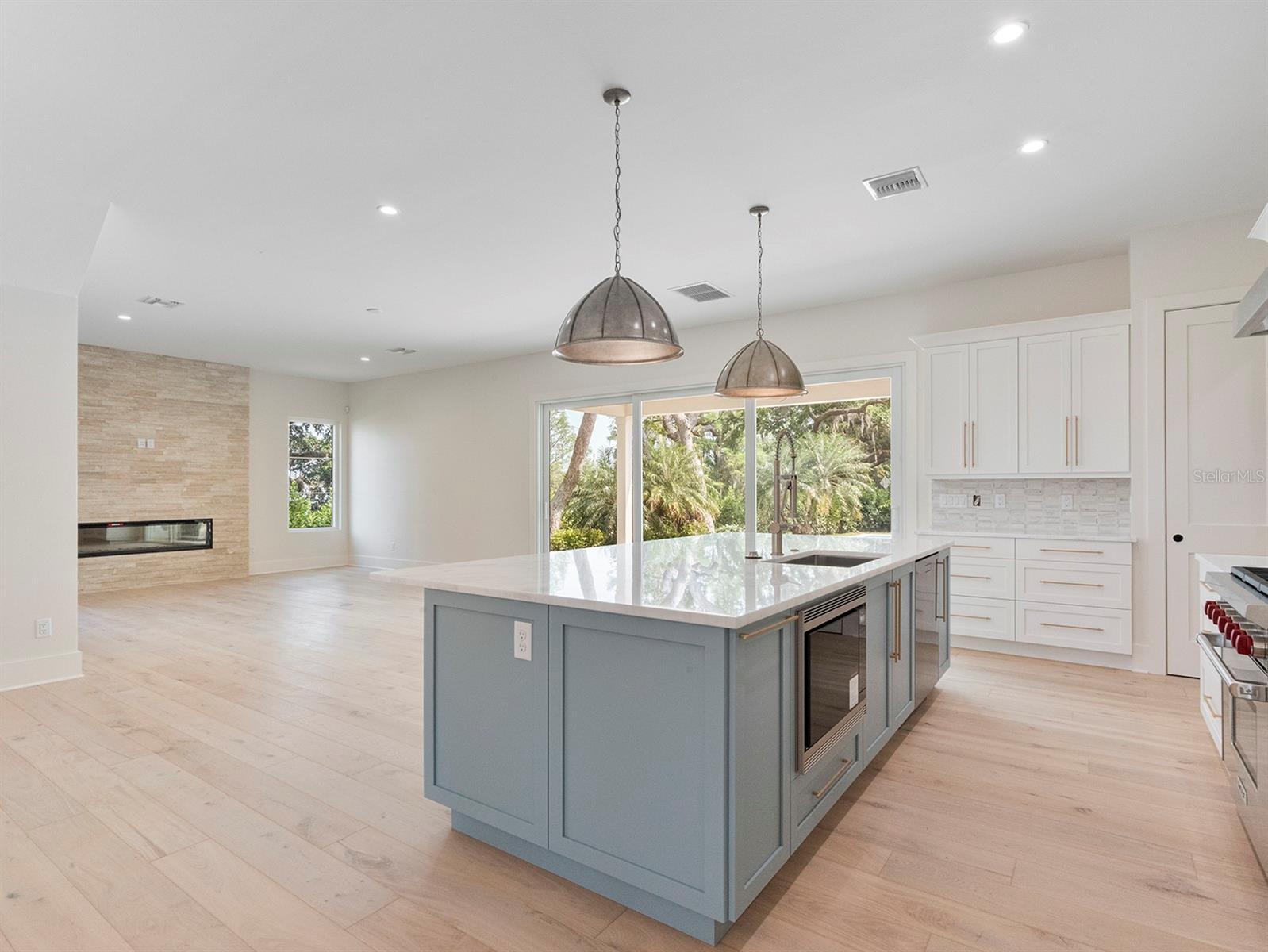 EDGEWATER HEIGHTS - Residential